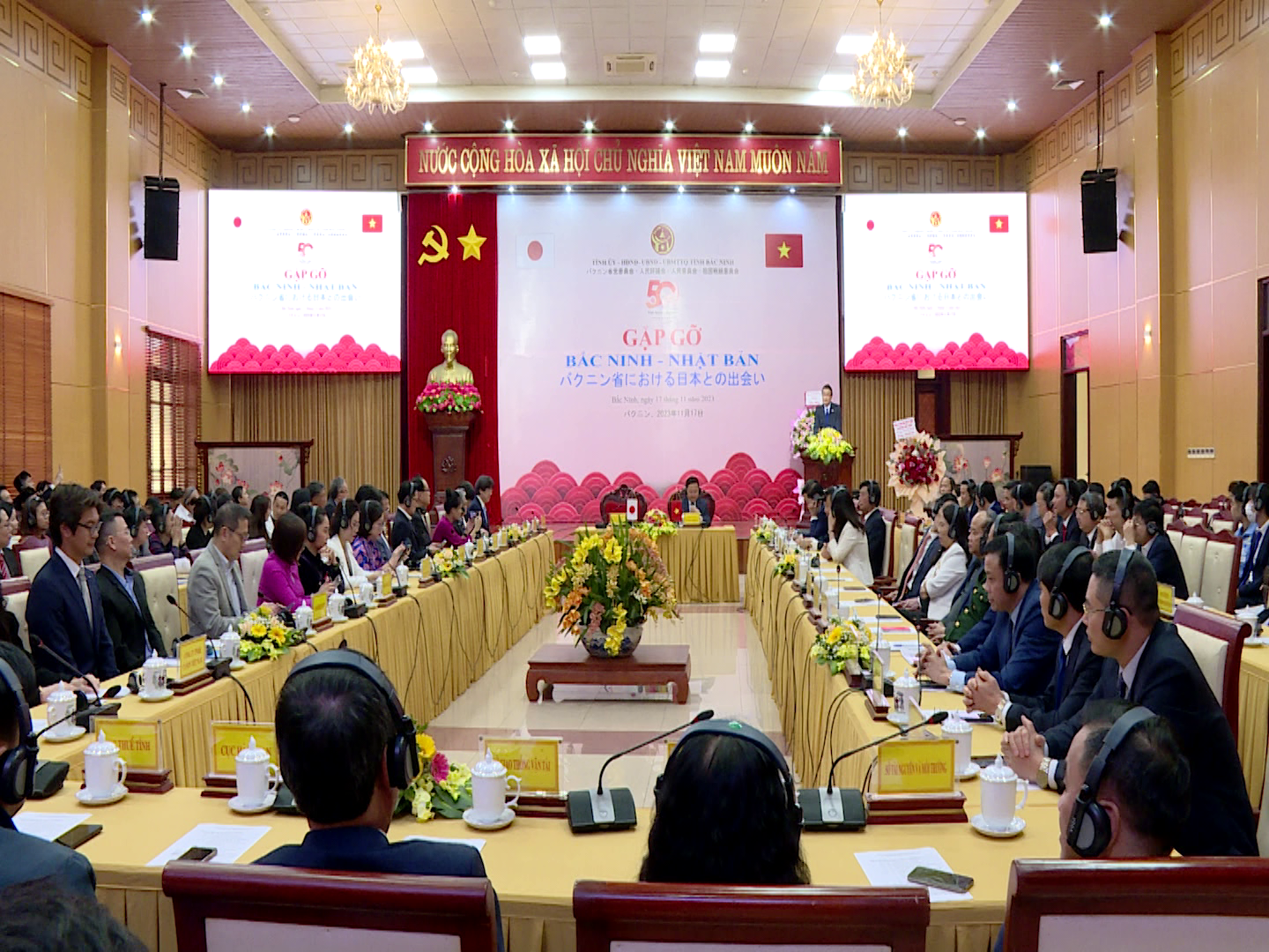 Hinh_toan_ong_dai_su(1)