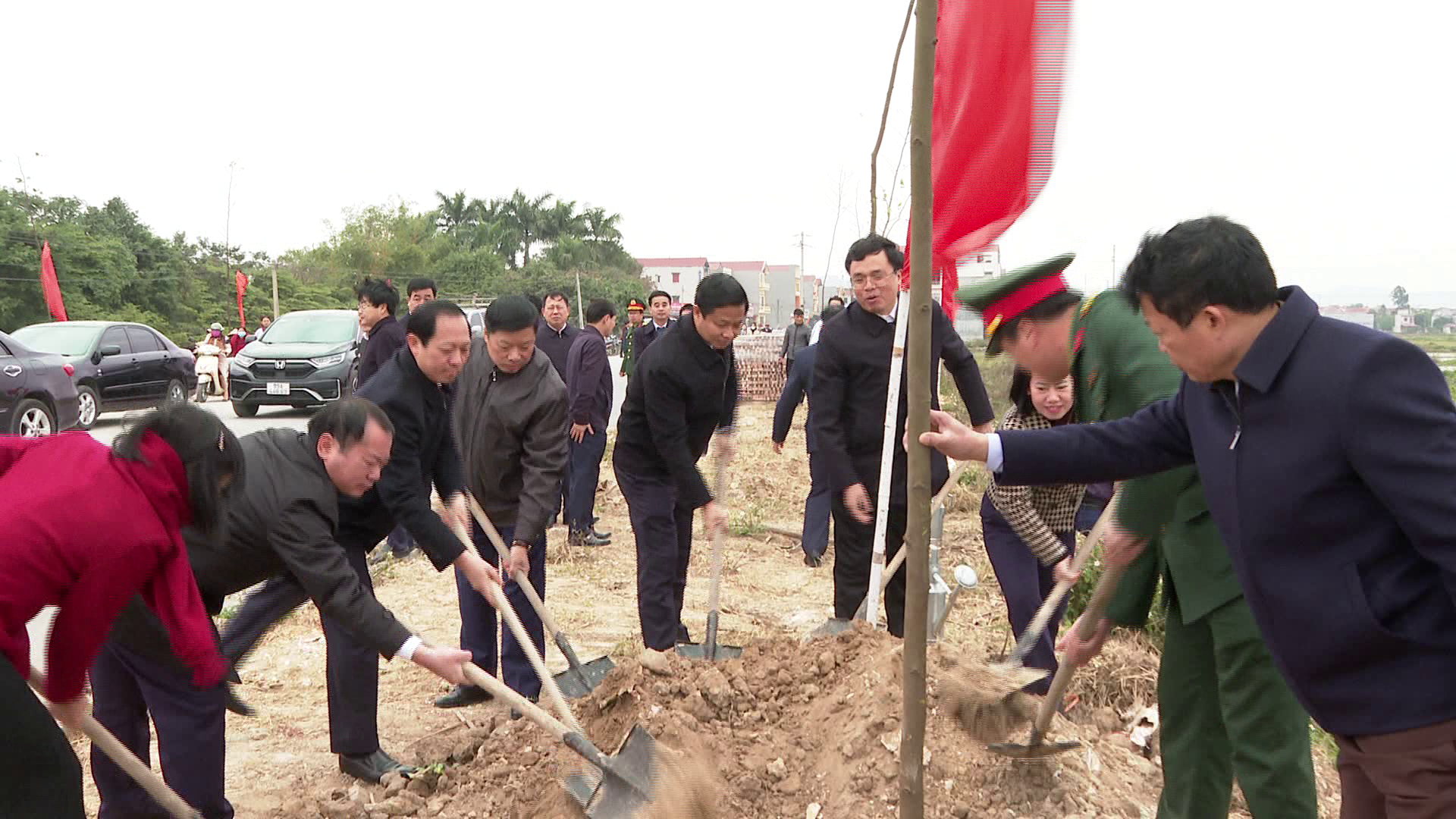 Dc_Dao_quang_Khai_trong_cay_Que_vo(1)