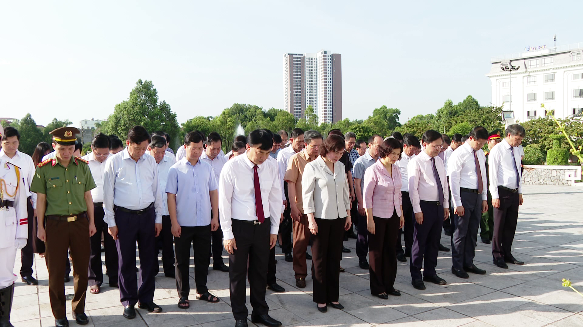 Lanh_dao_tinh_dang_huong(6)