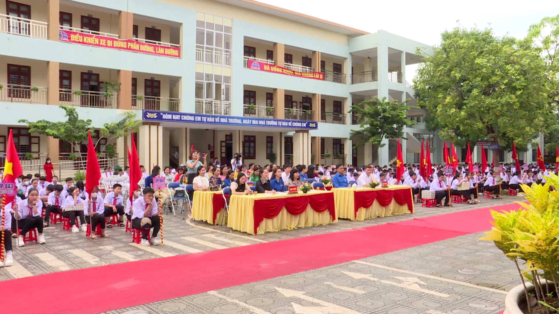 TIM_HIEU_KIEN_THUC_VE_TAC_HAI_CUA_THUOC_LA_CHO_THIEU_NHI(2)