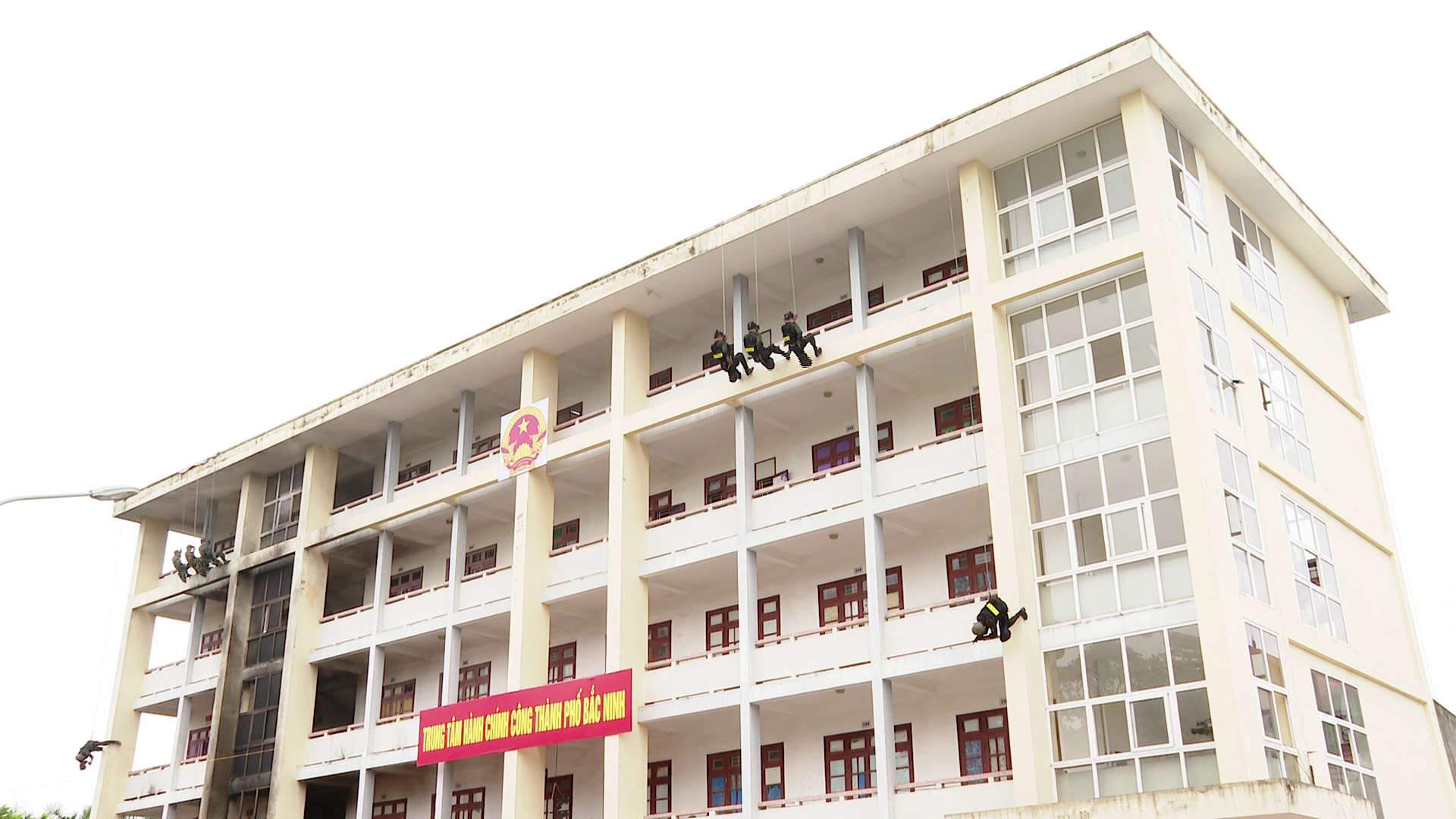 Dien_tap_phuong_an_khung_bo_TPBN(1)