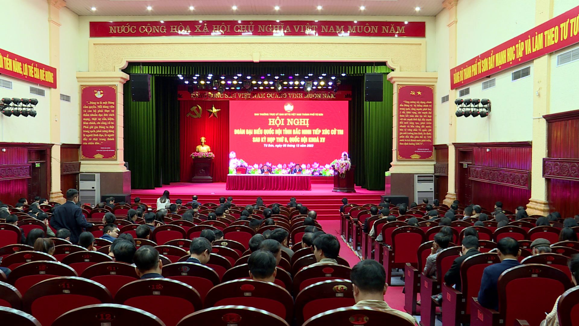 DOAN_DBQH_TINH_TIEP_XUC_CU_TRI_TAI_TP_TU_SON(1).png
