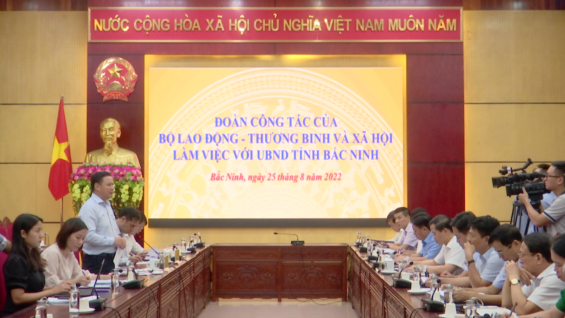 doan_cong_tac_bo_lao_dong_lam_viec_tai_bn(2)