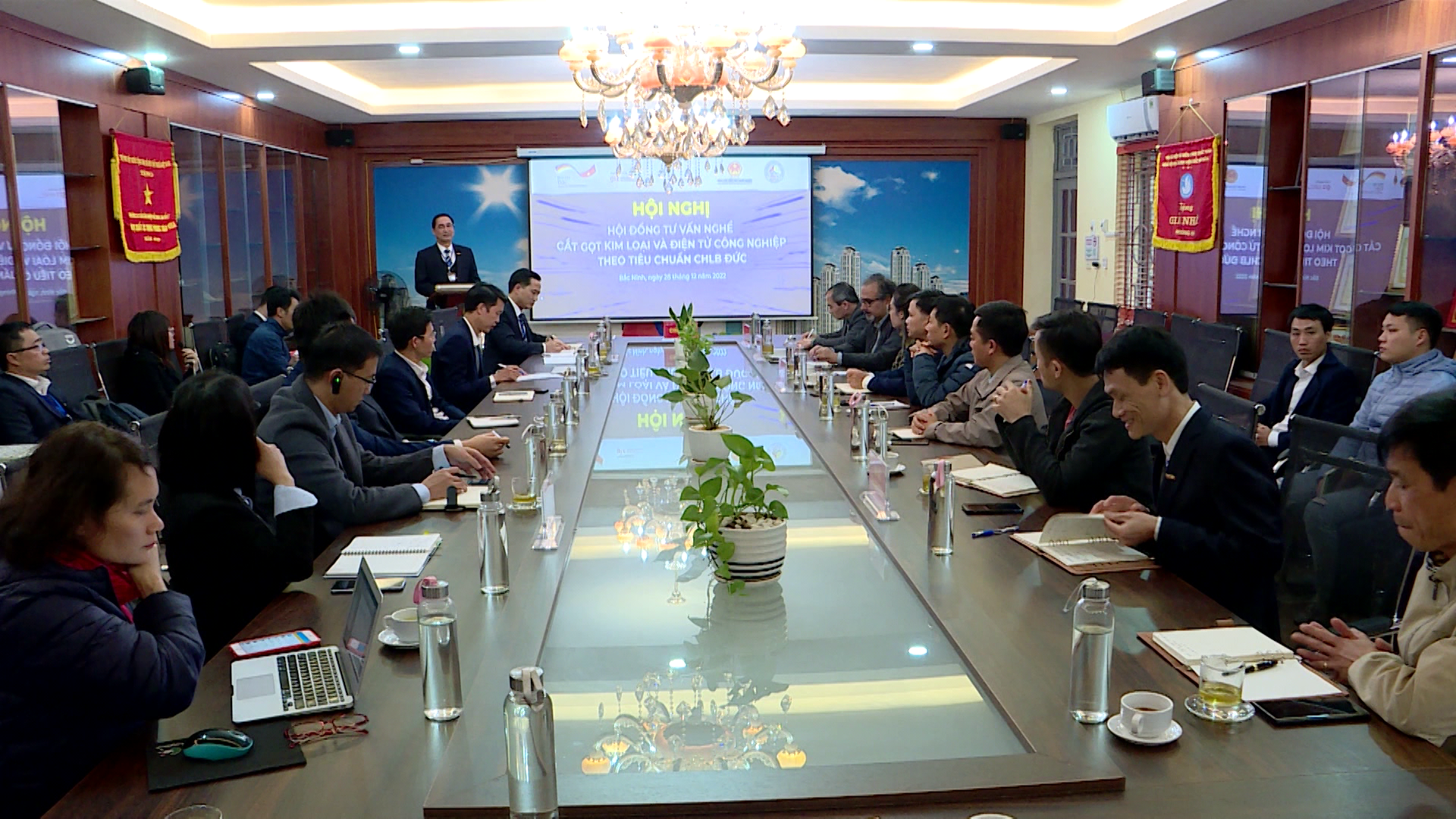 Truong_CD_Cong_nghiep_trien_khai_chuong_trinh_dao_tao_cong_nghe_cao(1)