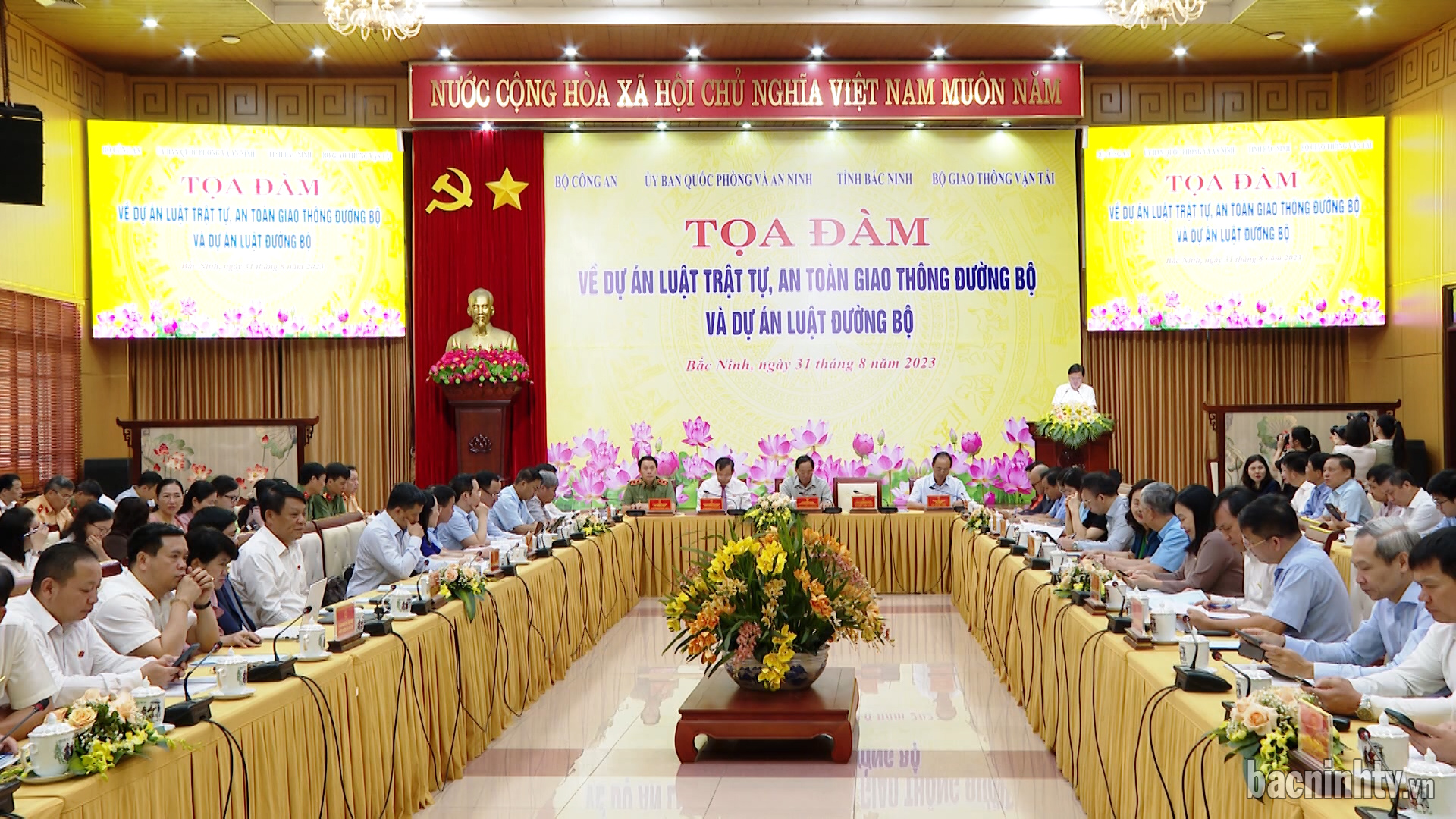 toan_canh