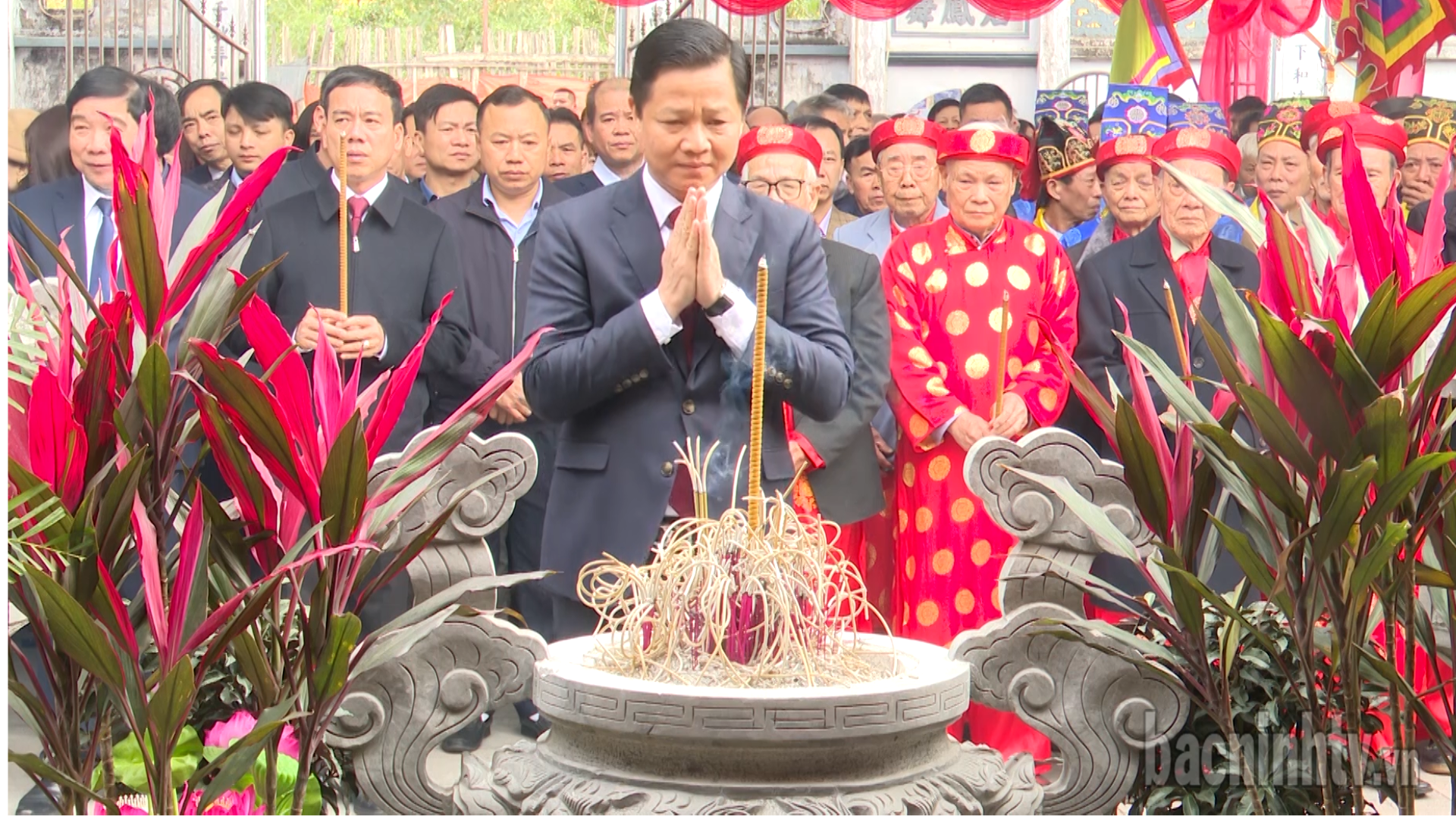 ld_va_nd_tu_son_dan_ghuong_tuong_niem
