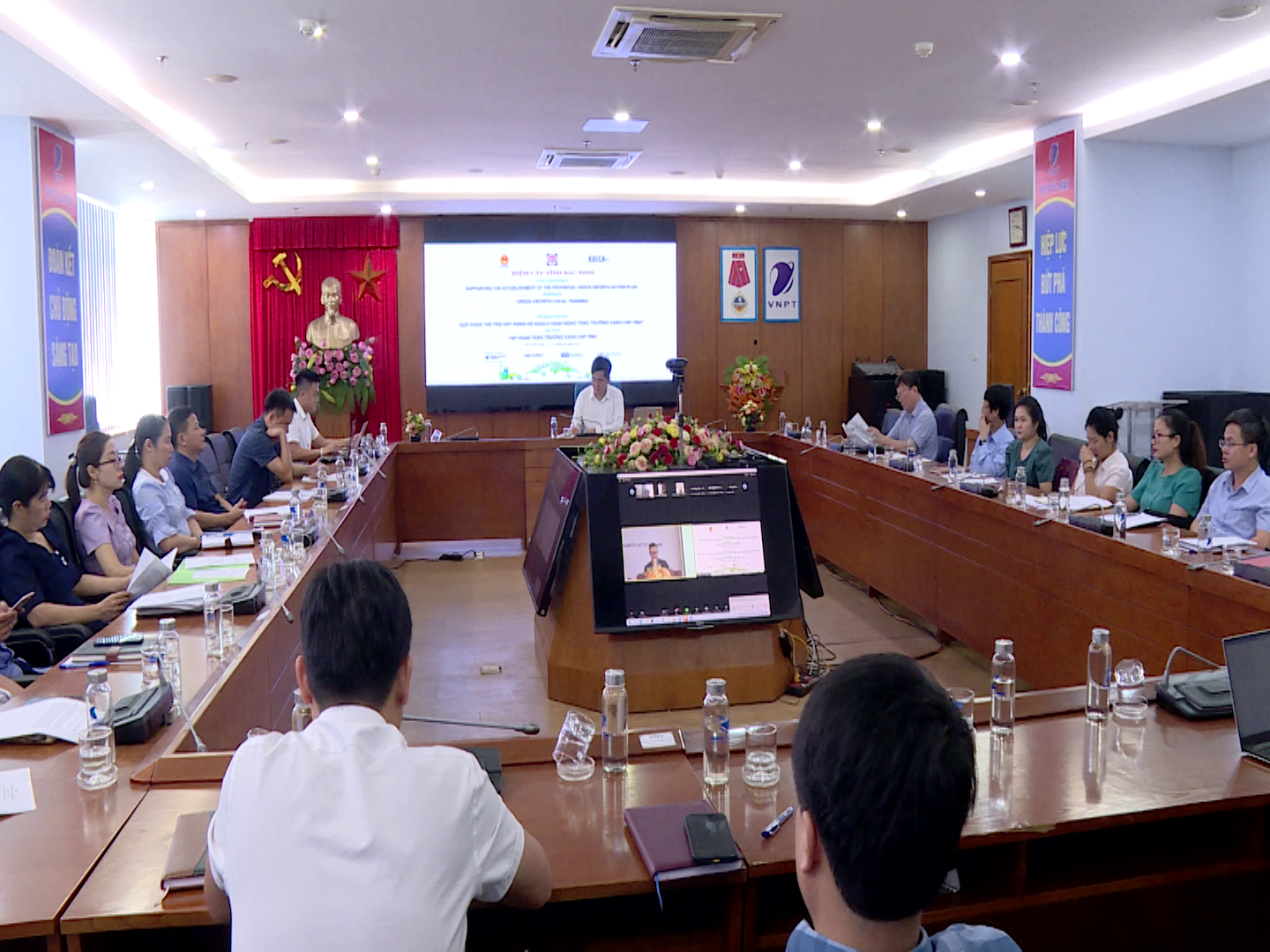 Truc_tuyen_ho_tro_tang_truong_xanh(1).png