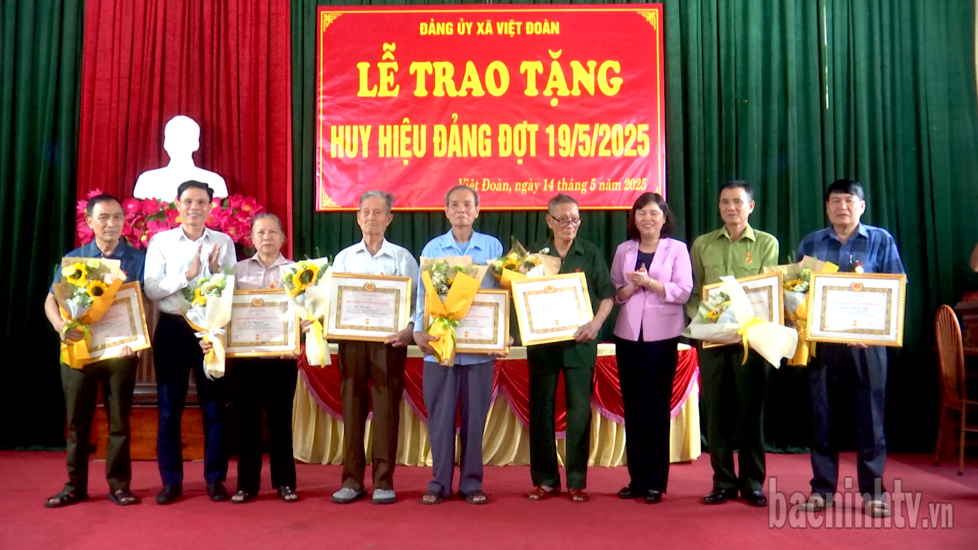 trao_hhd_dang_bo_viet_doan