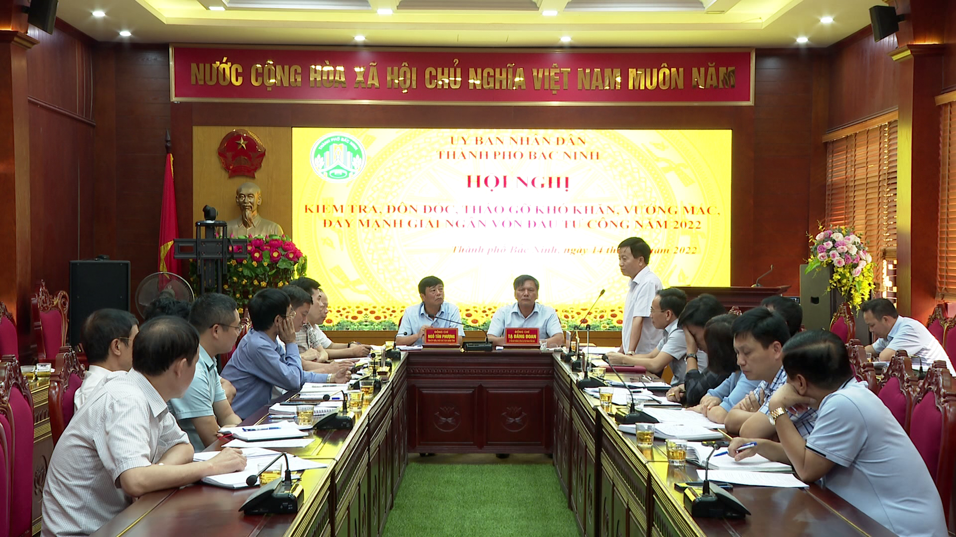 PCT_Ngo_tan_phuong_lam_viec_TP_dau_tu_Cong(1)
