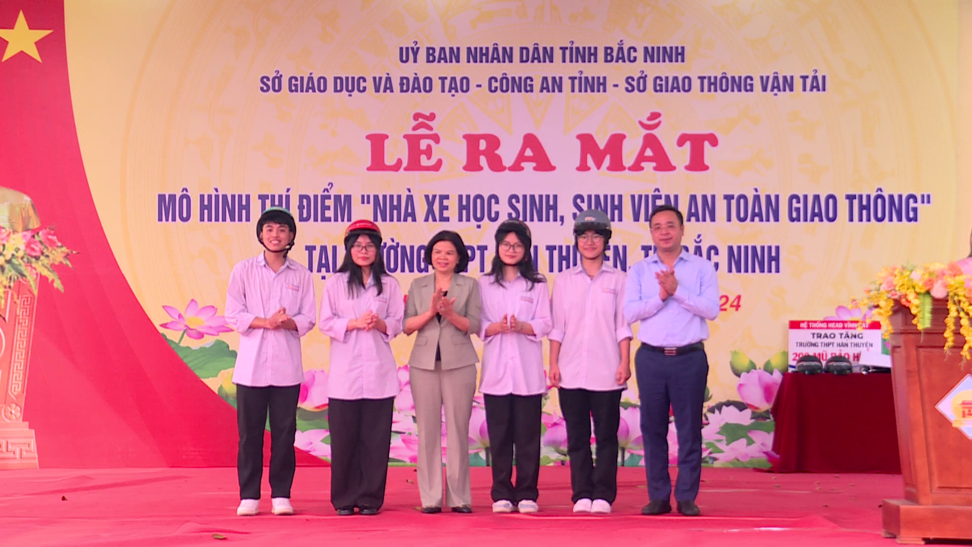 RA_MAT_MO_HINH_THI_DIEM_NHA_XE_HOC_SINH_SINH_VIEN_AN_TOAN_GIAO_THONG(3)