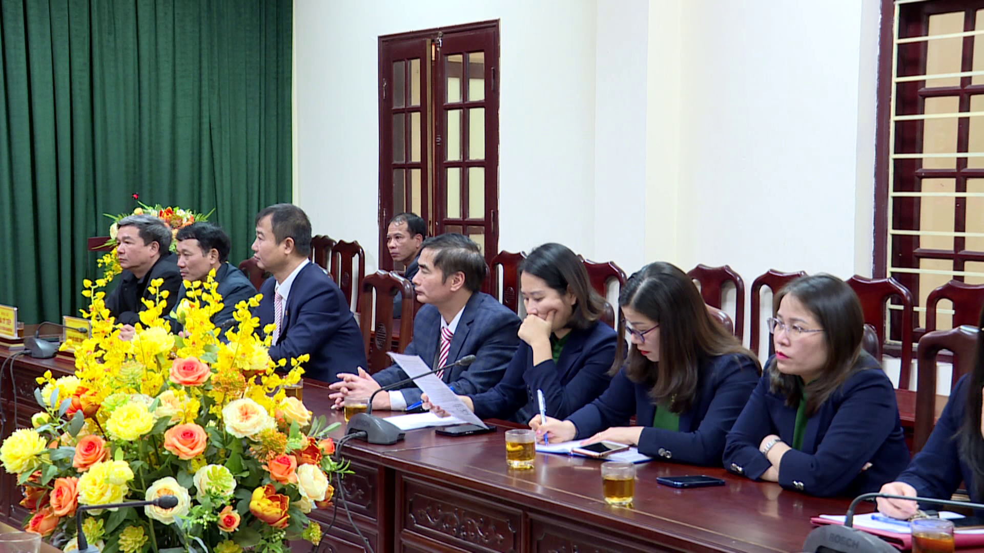 GAP_MAT_DOAN_DAI_BIEU_DU_DHDB_HOI_NONG_DAN_VN_LAN_THU_VIII(2).png