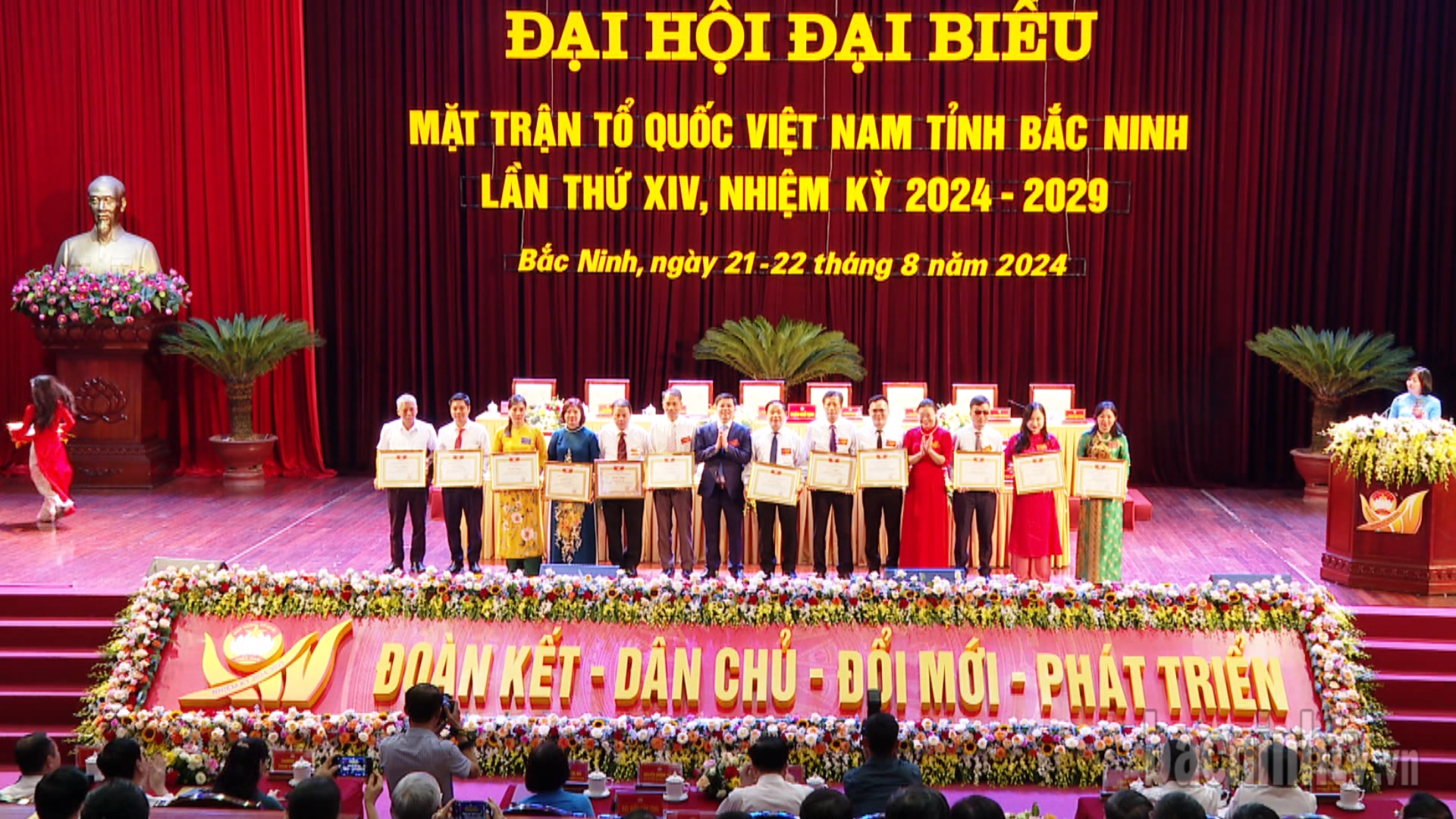 khen_thuong_mttq