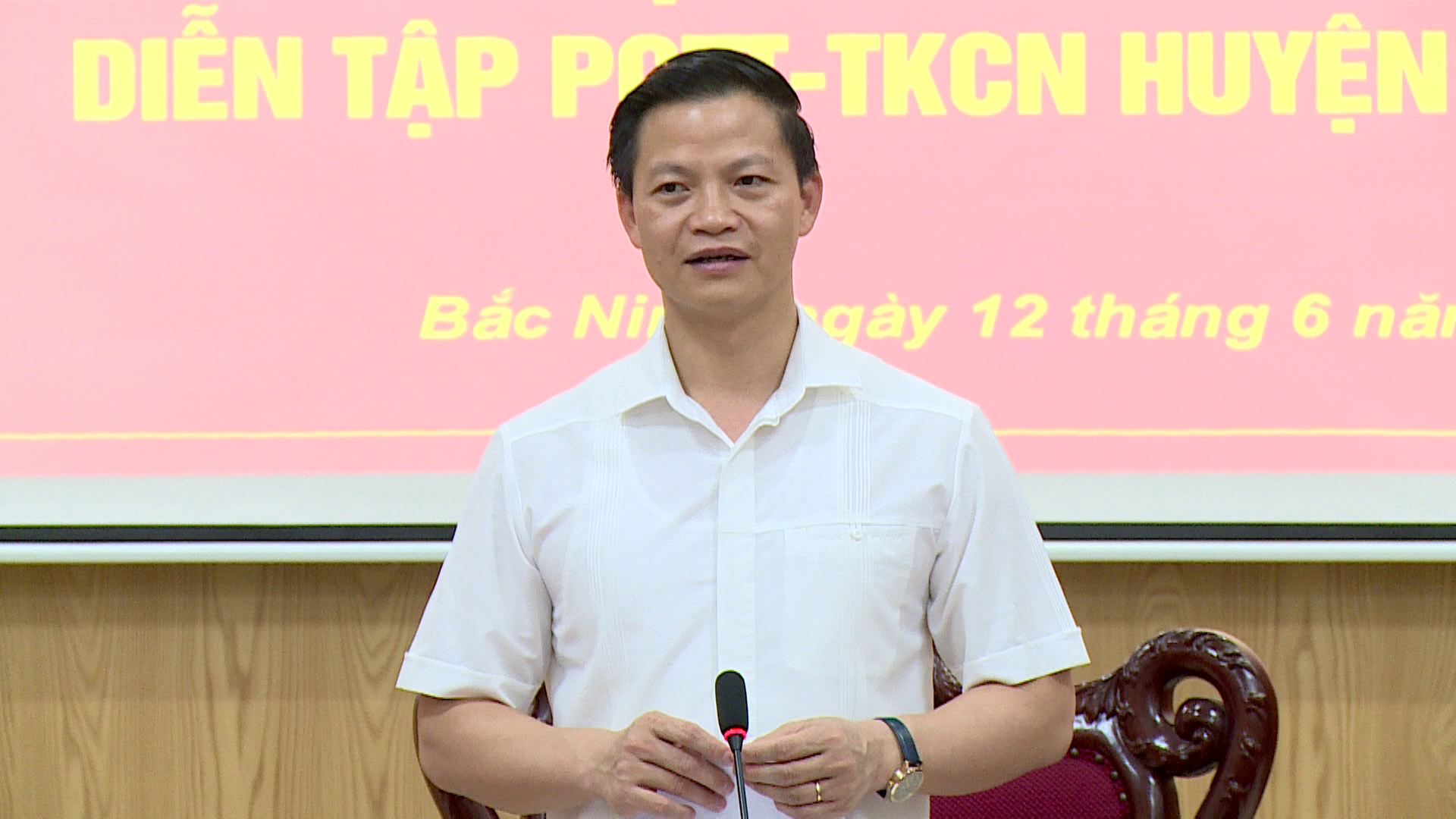 quan_triet_ke_hoach_dien_tap_phong_chong_thien_tai_huyen_luong_tai(2)