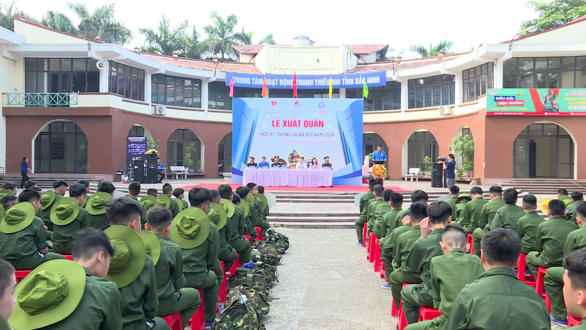 Le_xuat_quan_hoc_ky_trong_quan_doi_2024(1)