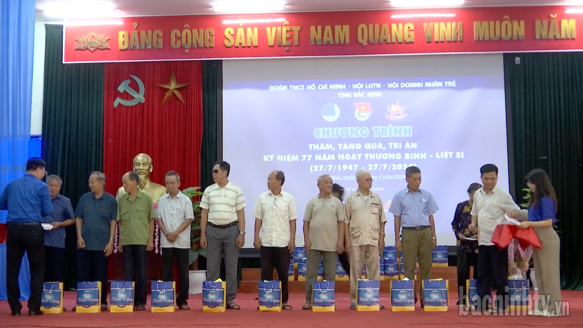 DN_tre_tang_qua_1