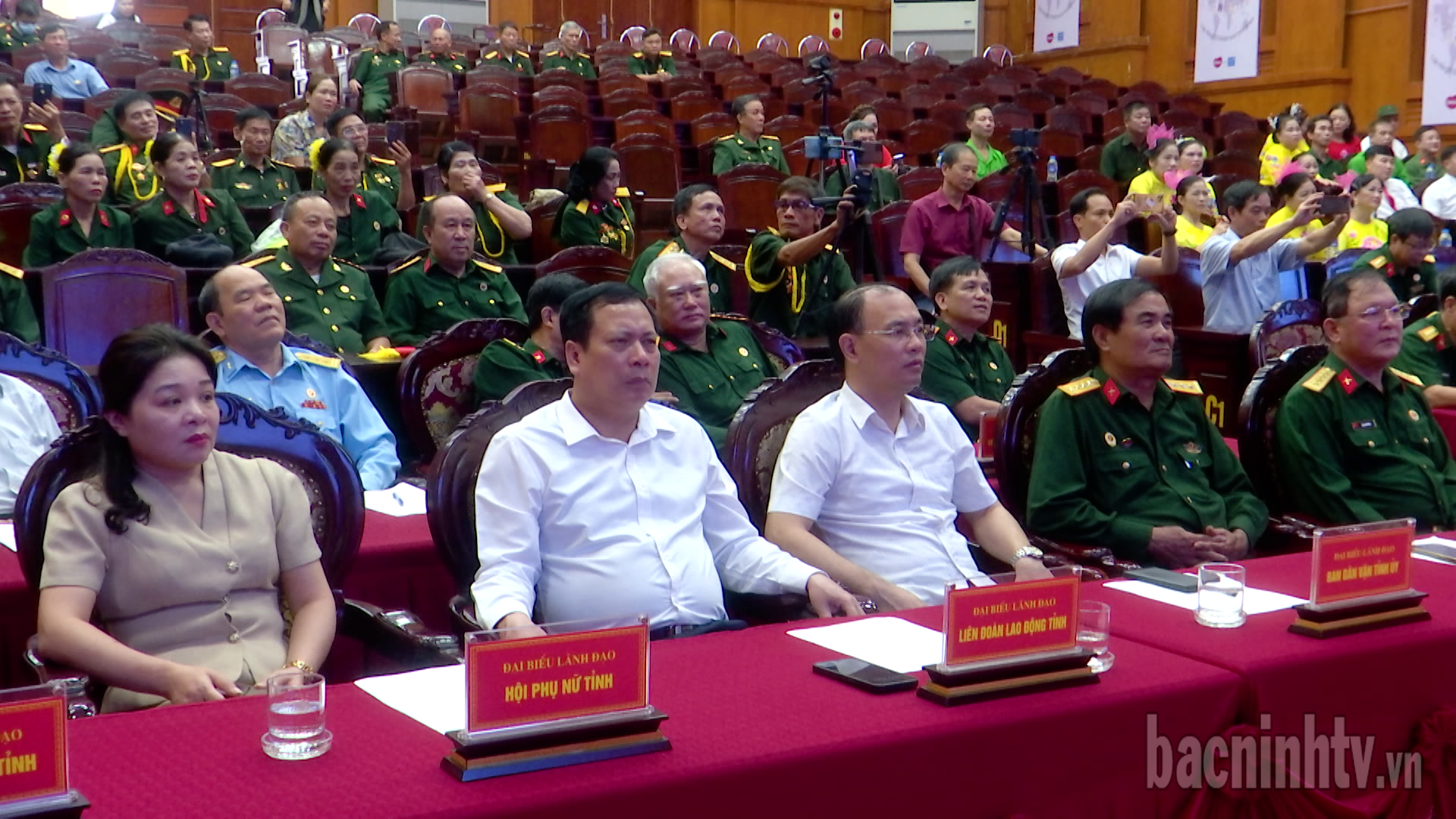 dai_bieu_ccb