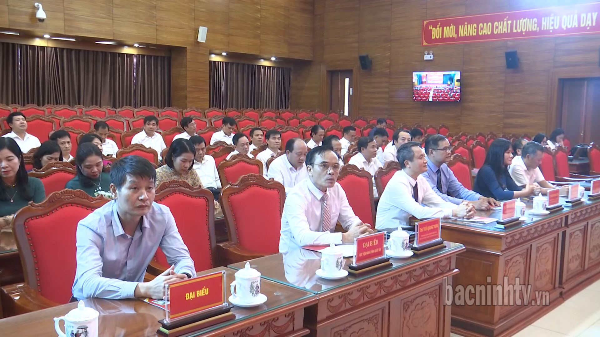 be_giang_cao_cap