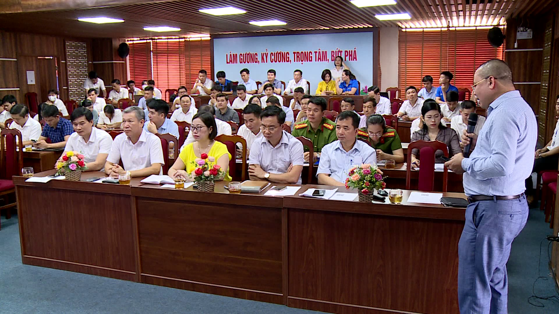 TT_HCC_hoi_thao(1)