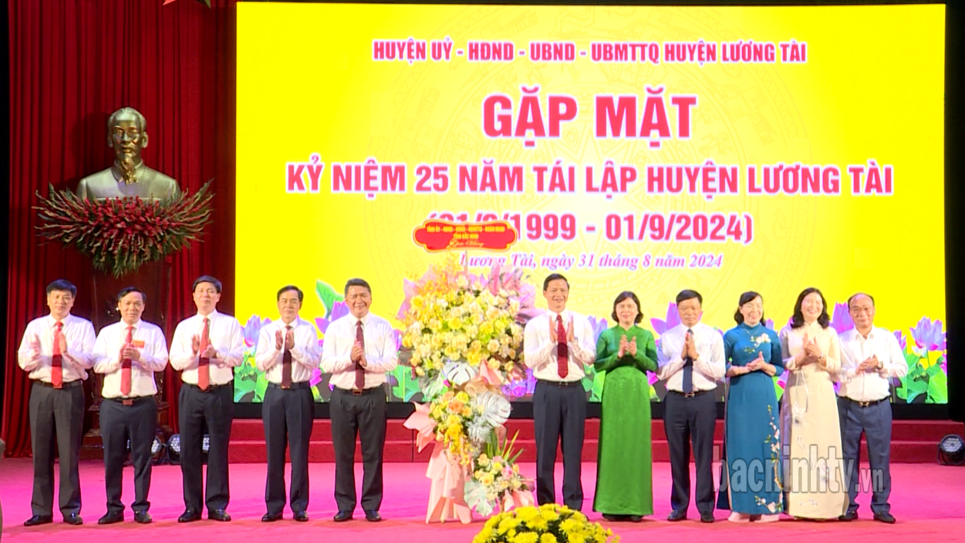 ld_tinh_tang_hoa_chuc_mung_ltai