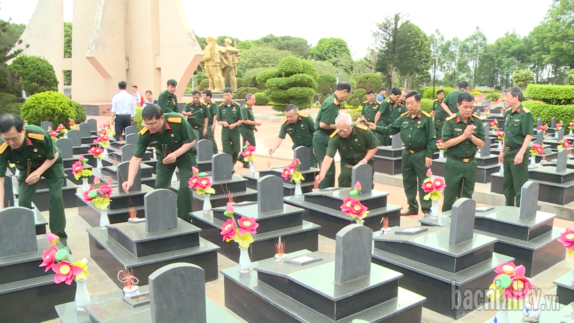 ccb_thap_huong_liet_sy