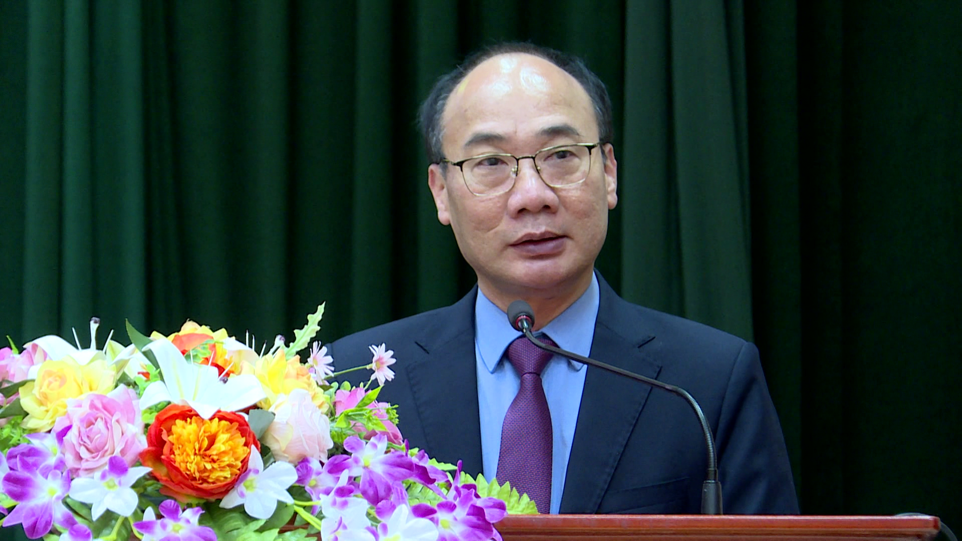 Tin_Truong_Ban_To_chuc_du_lop_nhan_thuc_ve_dang_cho_sinh_vien(3)