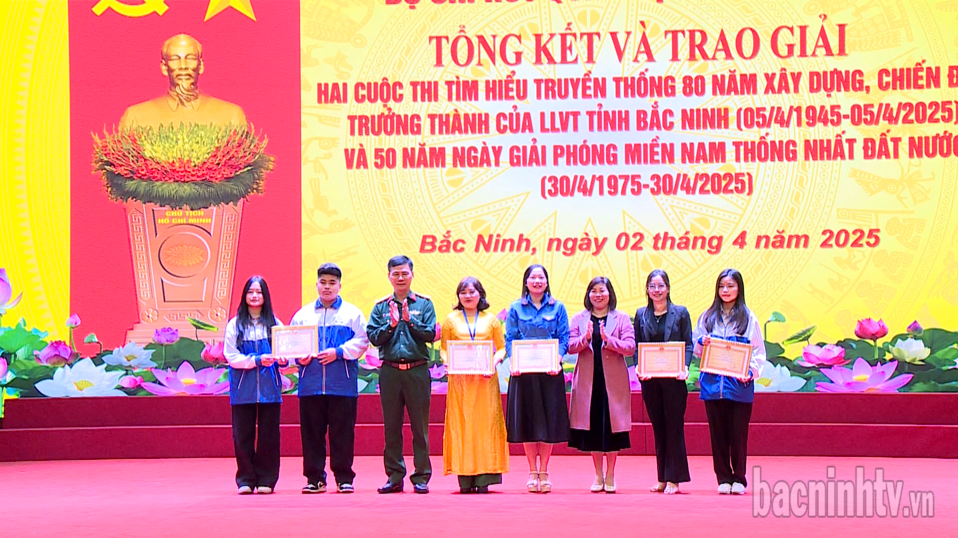 trao_giai1
