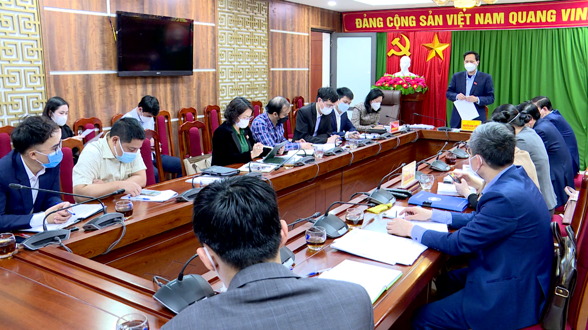 Tin_Ban_VHXH_Hoi_dong_nhan_dan_tinh_giam_sat_So_TT_TT_(_ve_thuc_hien_Nghi_quyet_xay_dung_Thanh_pho_thong_Minh)_1(2)