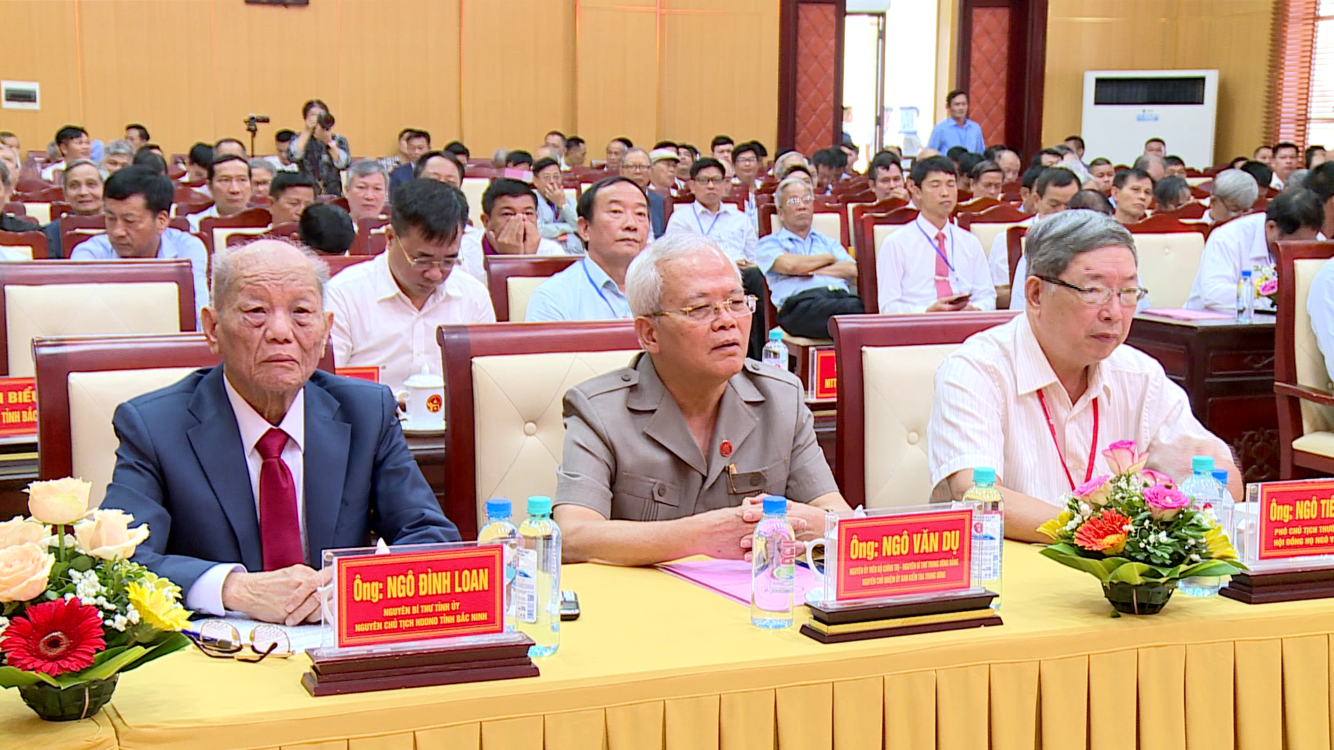 hoi_dong_ho_ngo(4)