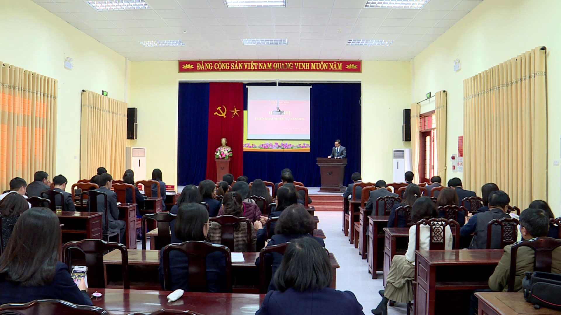 BAO_BN_TRIEN_KHAI_NHIEM_VU_2023(1)