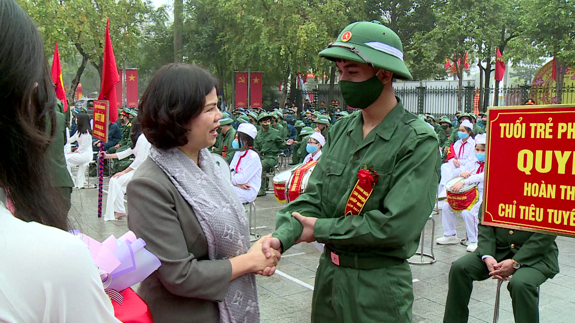 tin_trua_le_giao_nhan_quan_tu_son(1)