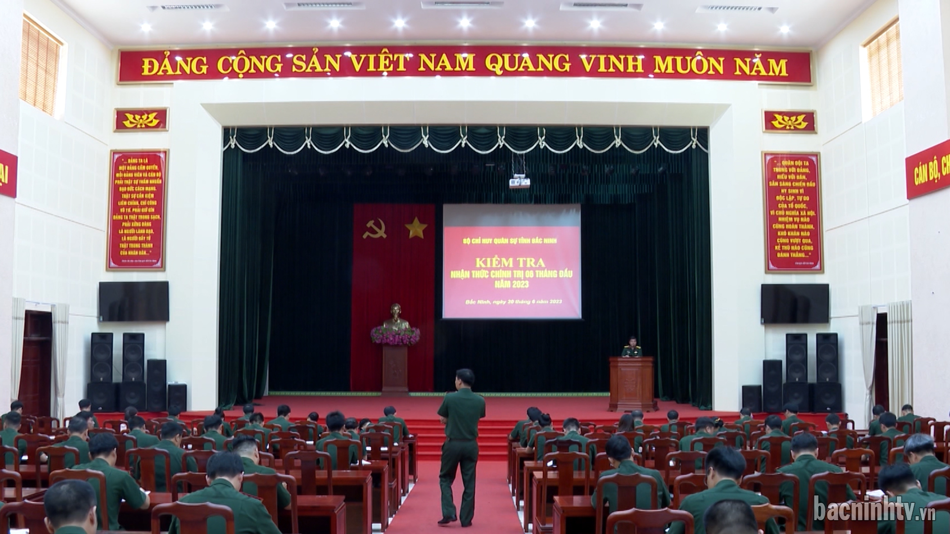 kiem_tra_nhan_thuc