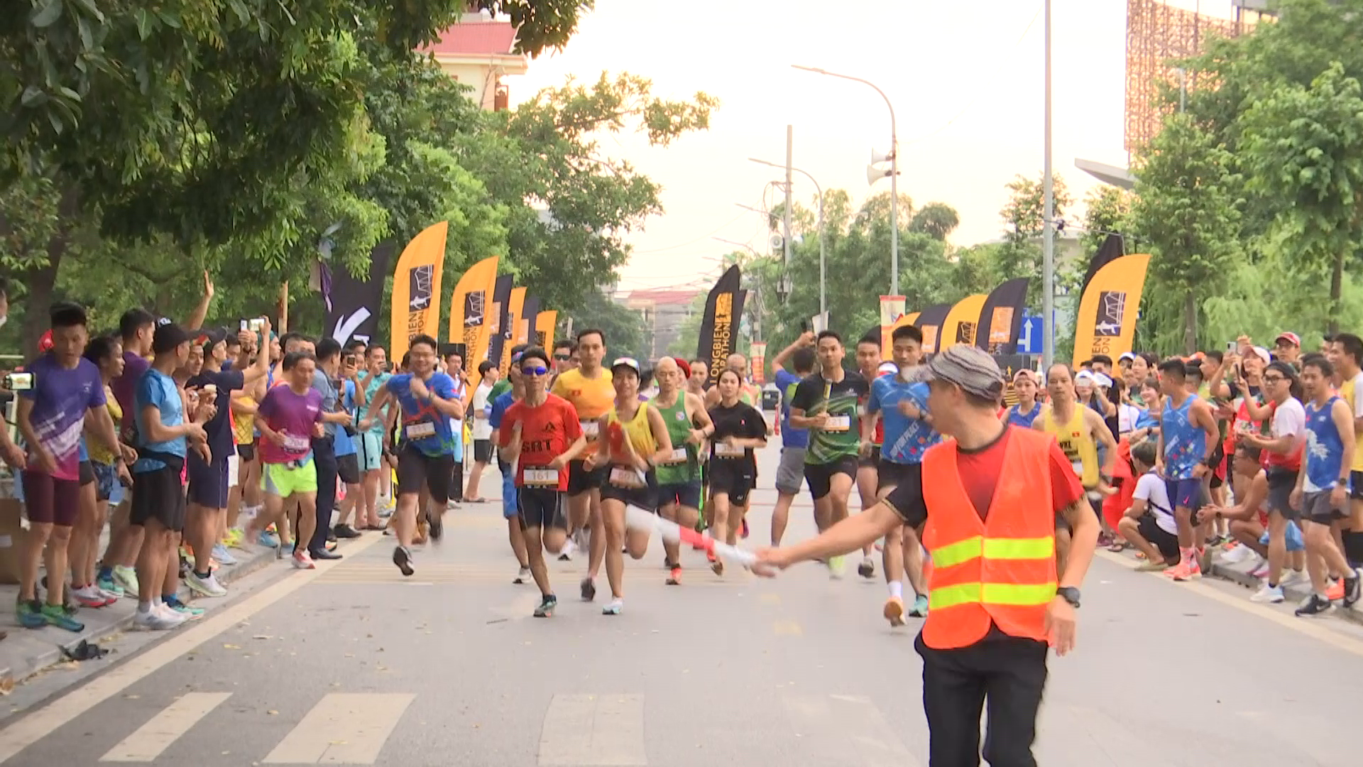 SOI_DONG_GIAI_CHAY_LONG_BIEN_EKIDEN(1)