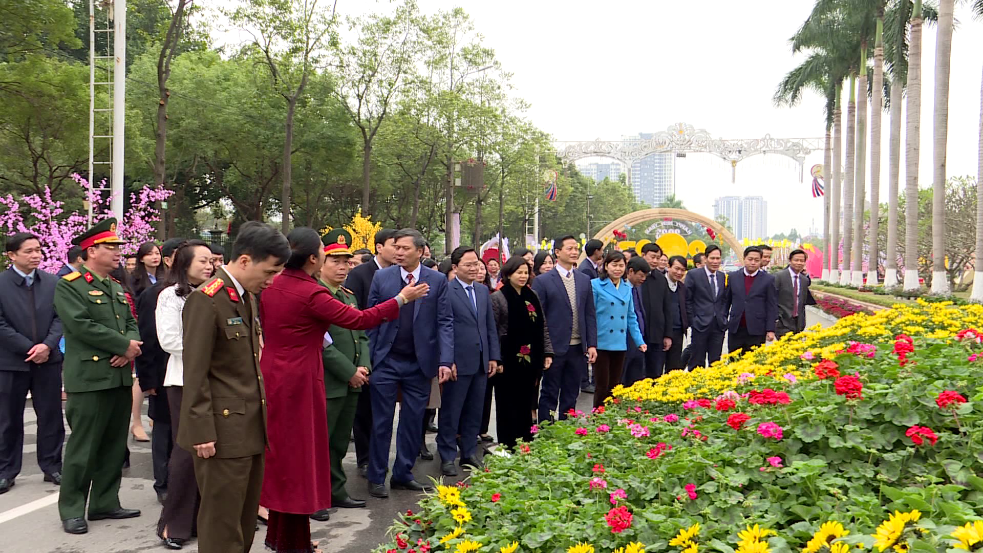 Khai_truong_tuyen_duong_Hoa_Xuan_Quy_Mao(2)