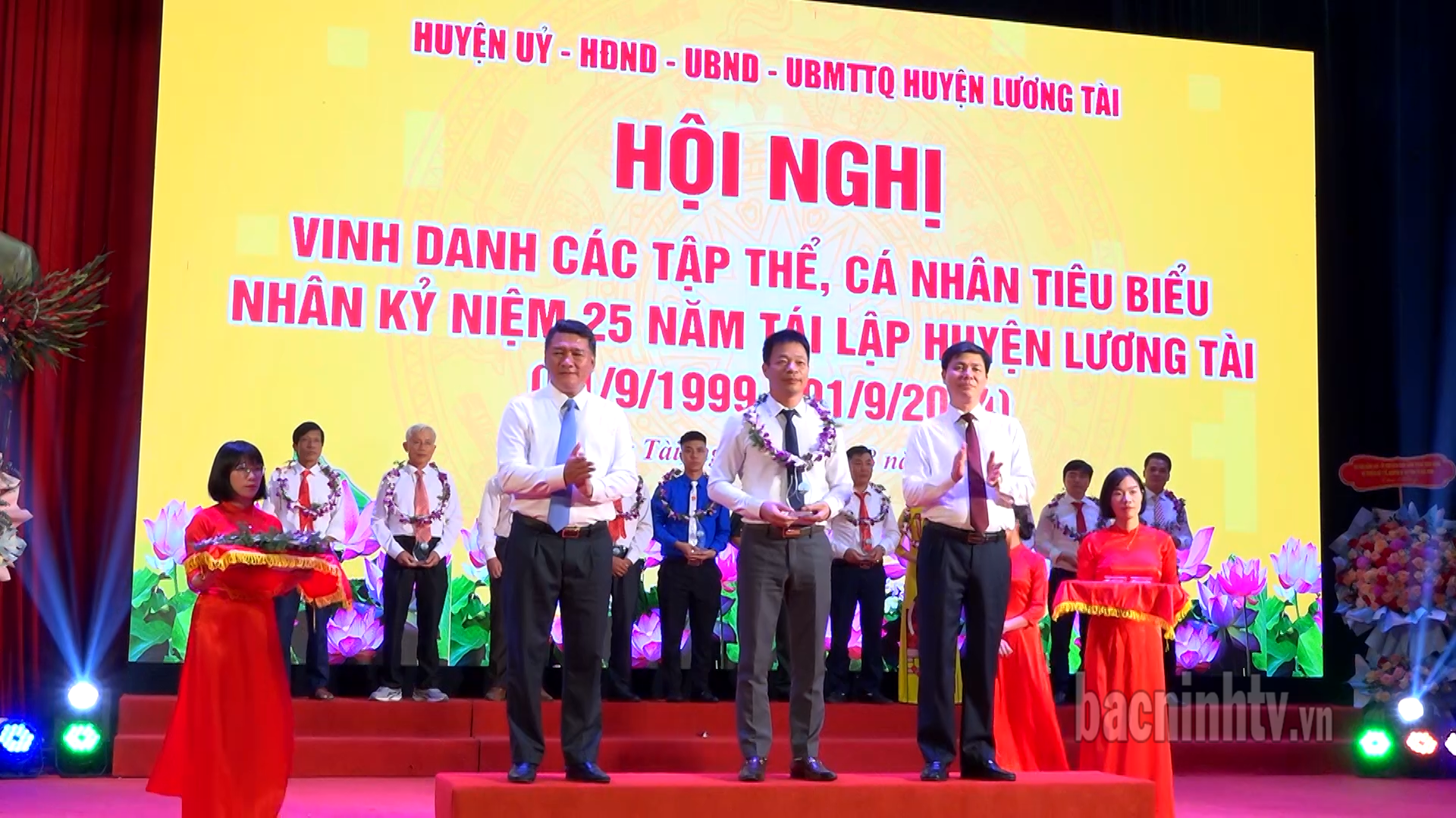 cac_ca_nhan_tap_the_dc_vinh_danh