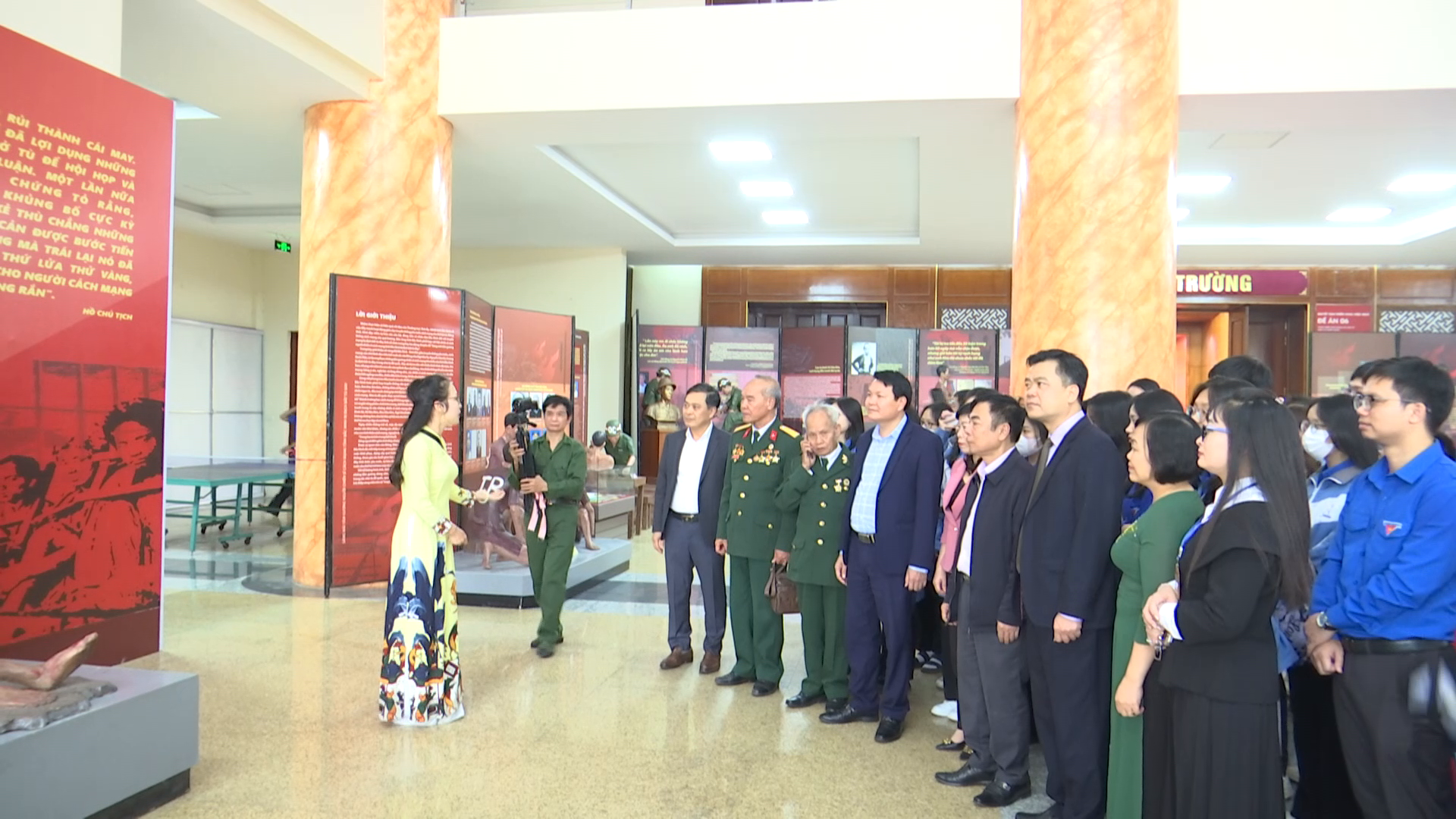 khai_mac_trung_bay_sang_mai_tam_guong_nguoi_chien_si(1)