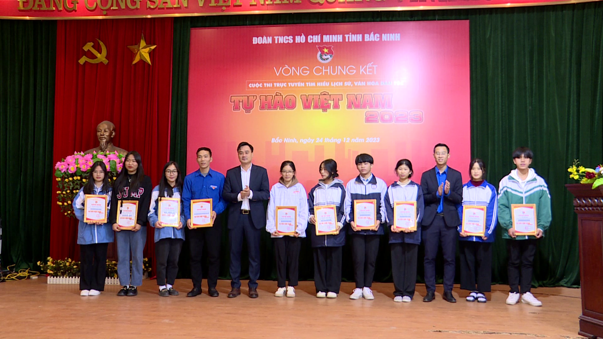 CUOC_THI_TRUC_TUYEN_TU_HAO_VIET_NAM_2023(4).png