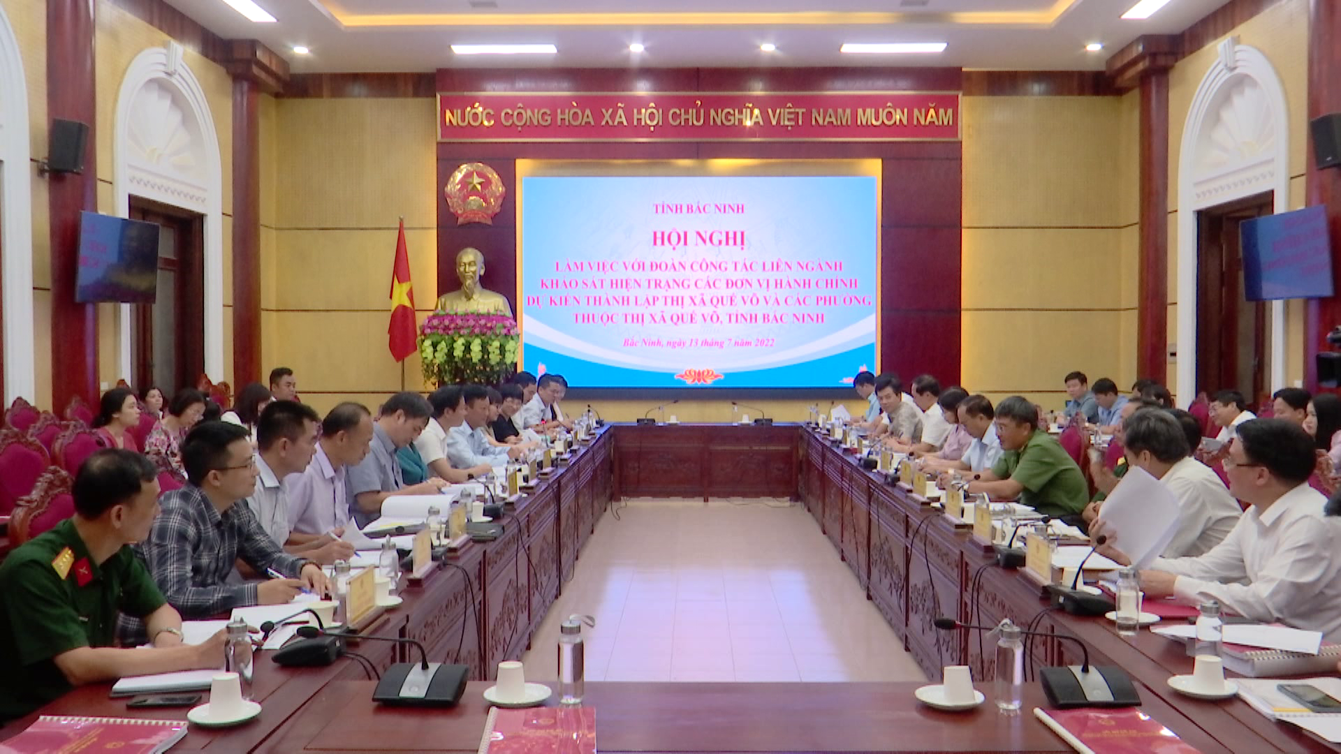 thu_truong_noi_vu_lam_viec_tai_bac_ninh(2)