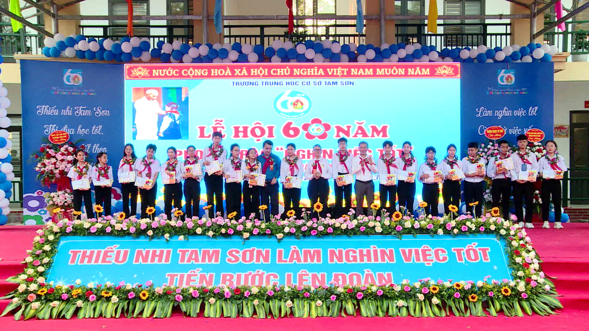 LE_HOI_PHONG_TRAO_60_NAM_NGHIN_VIEC_TOT(2)