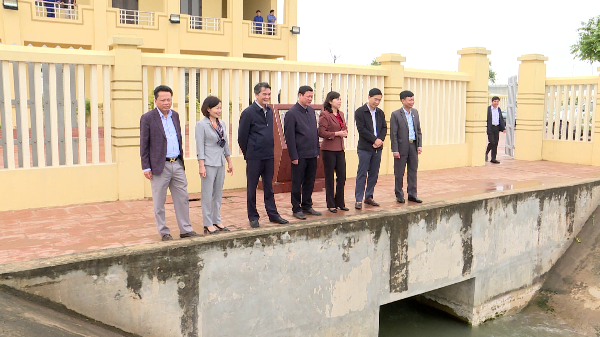 Tin_Ban_Kinh_te_Ngan_sach_khao_sat_tinh_hinh_san_xuat_vu_xuan_o_Cong_ty_Nam_Duong(2)