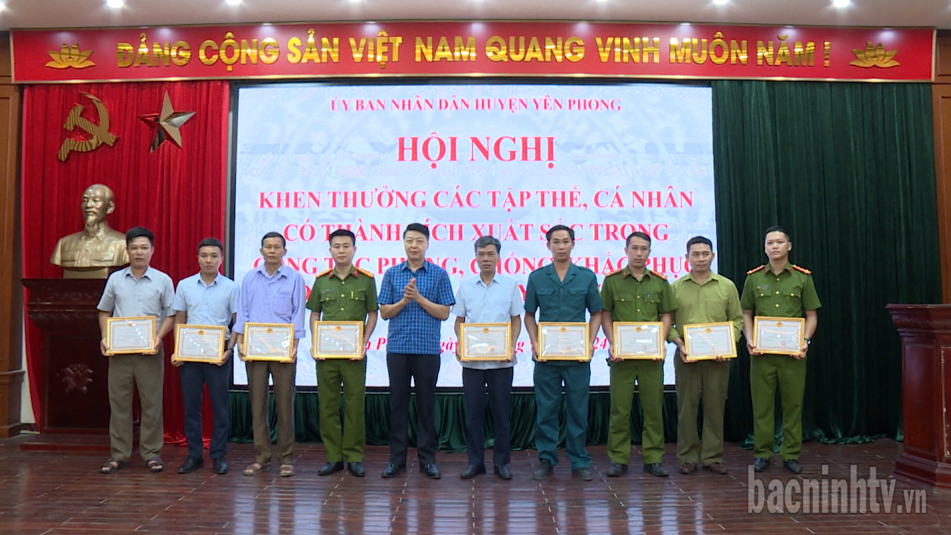 khen_thuong_yen_phong