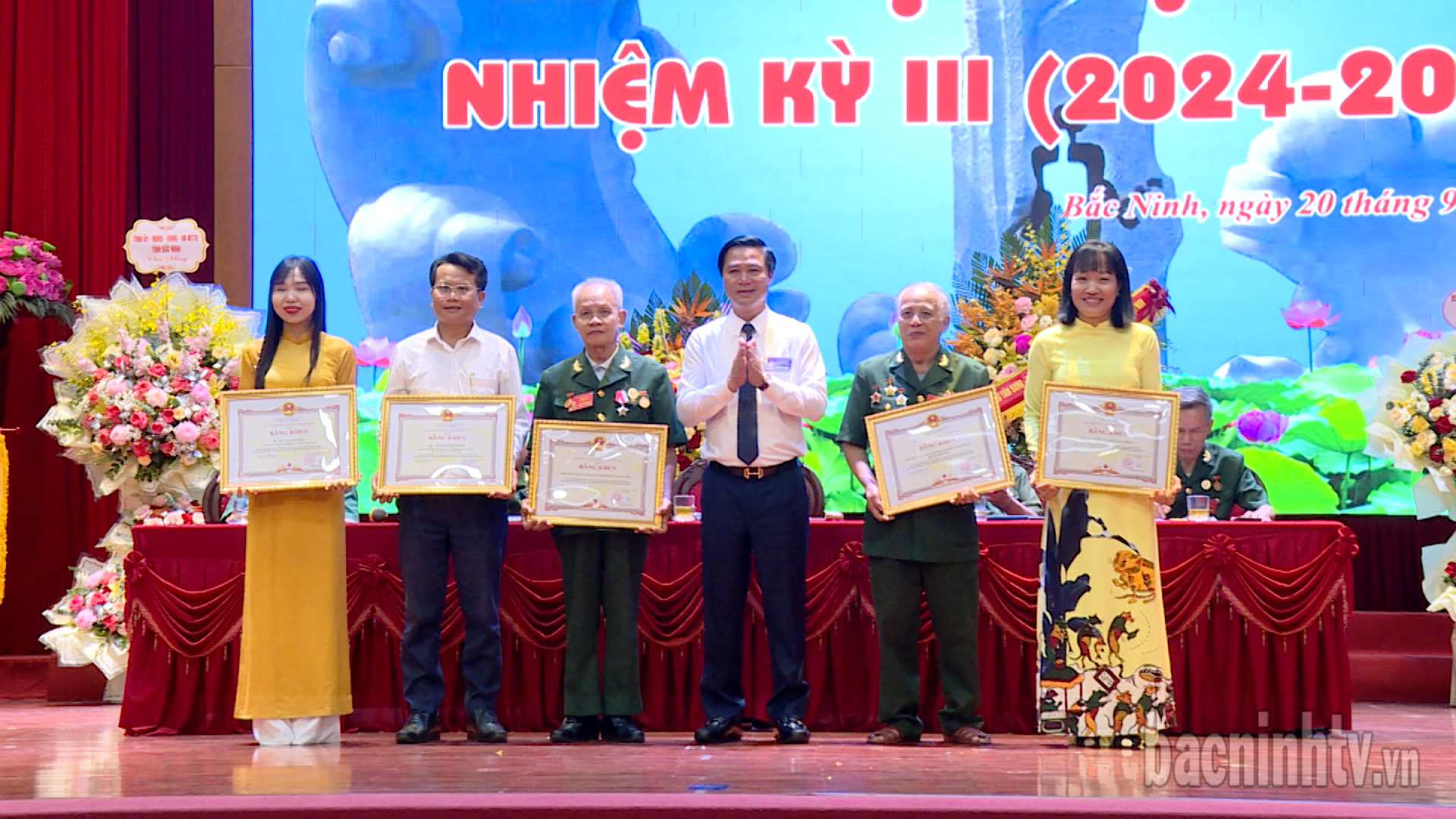 tang_bk_cua_tinh