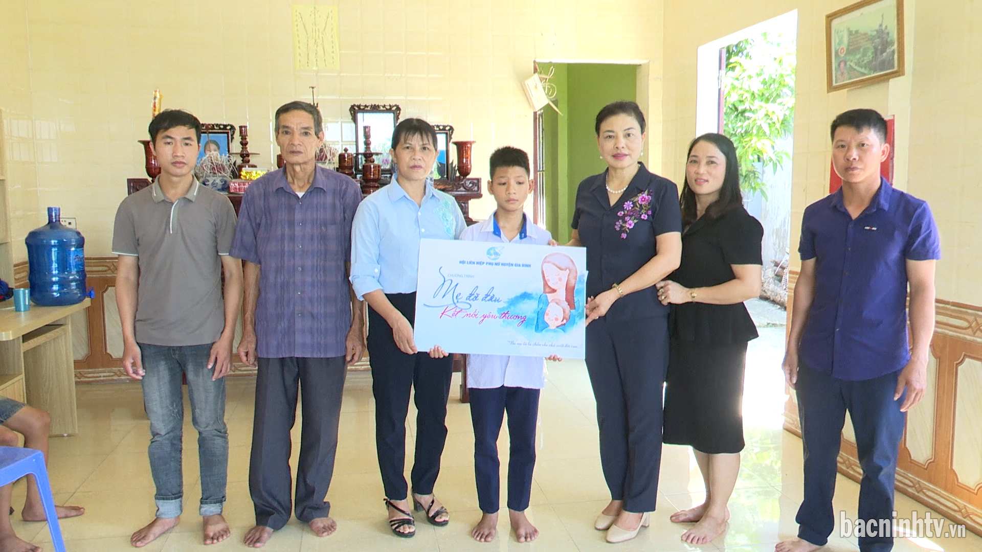 gia_binh_giup_do_tre_em