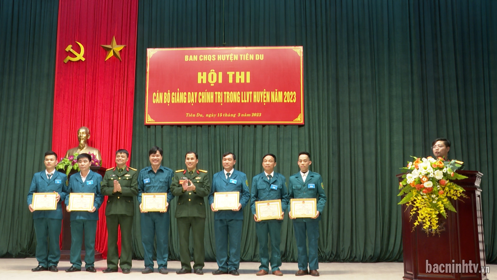 hoi_thi