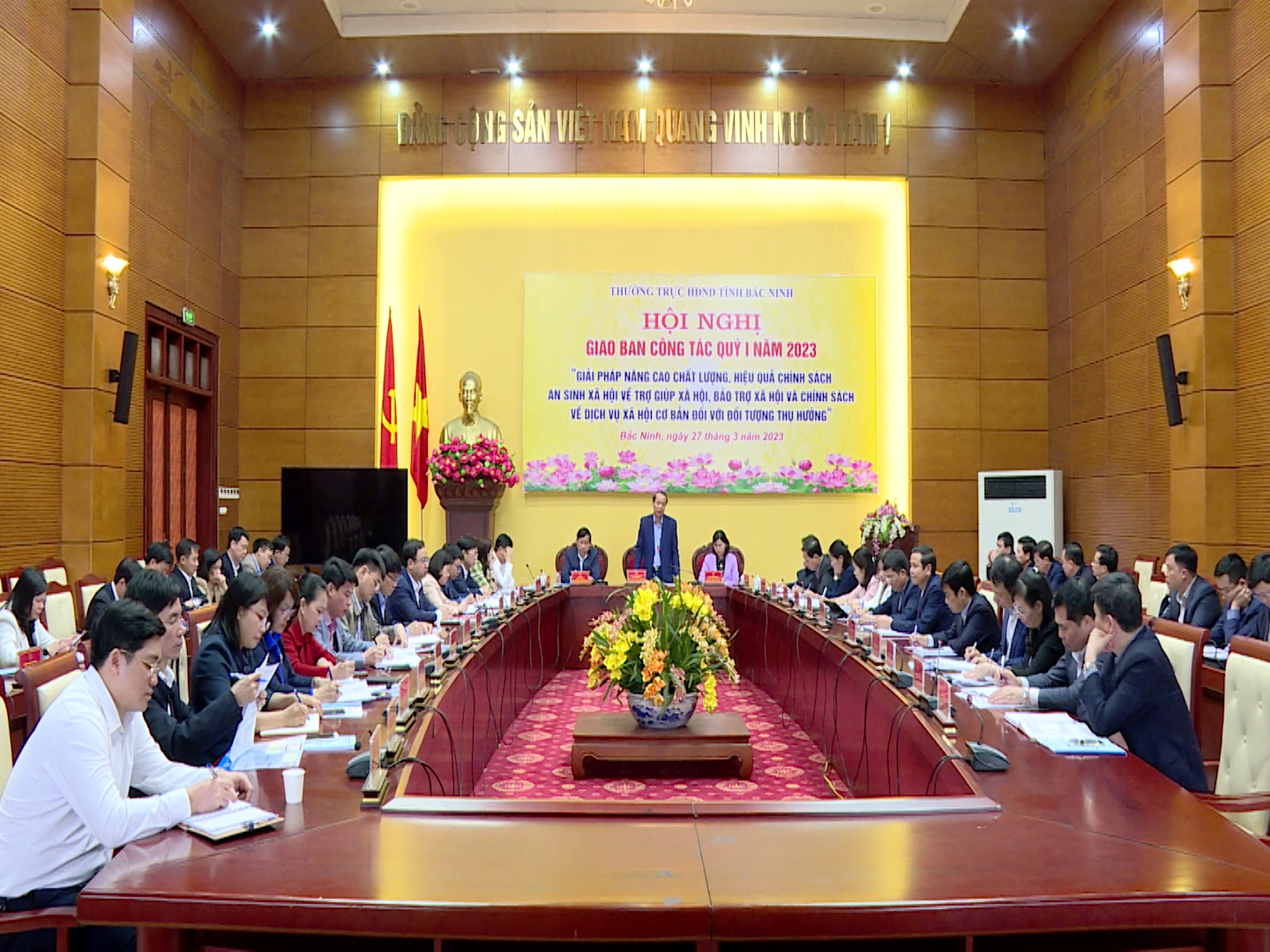 HDND_giao_ban_qui_1(1).png