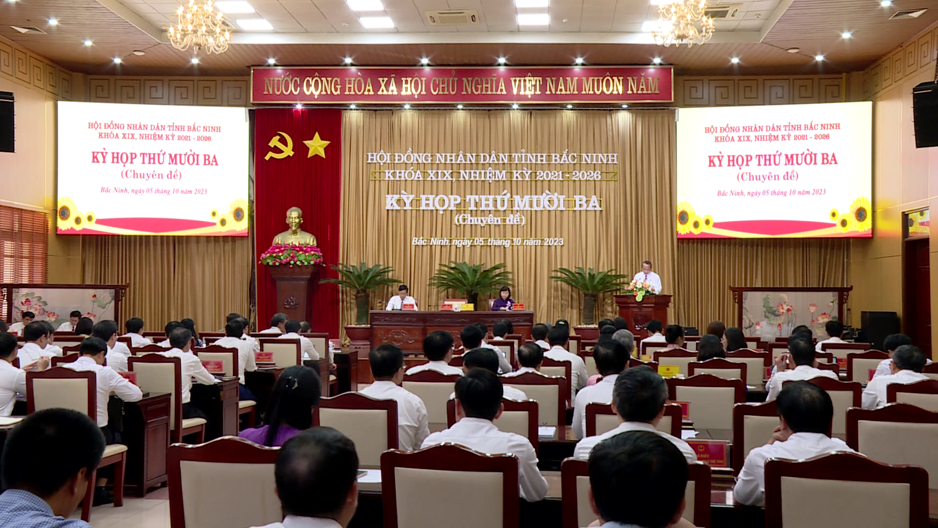 Tin_trua_Khai_mac_HDND_tinh_ky_13(1)