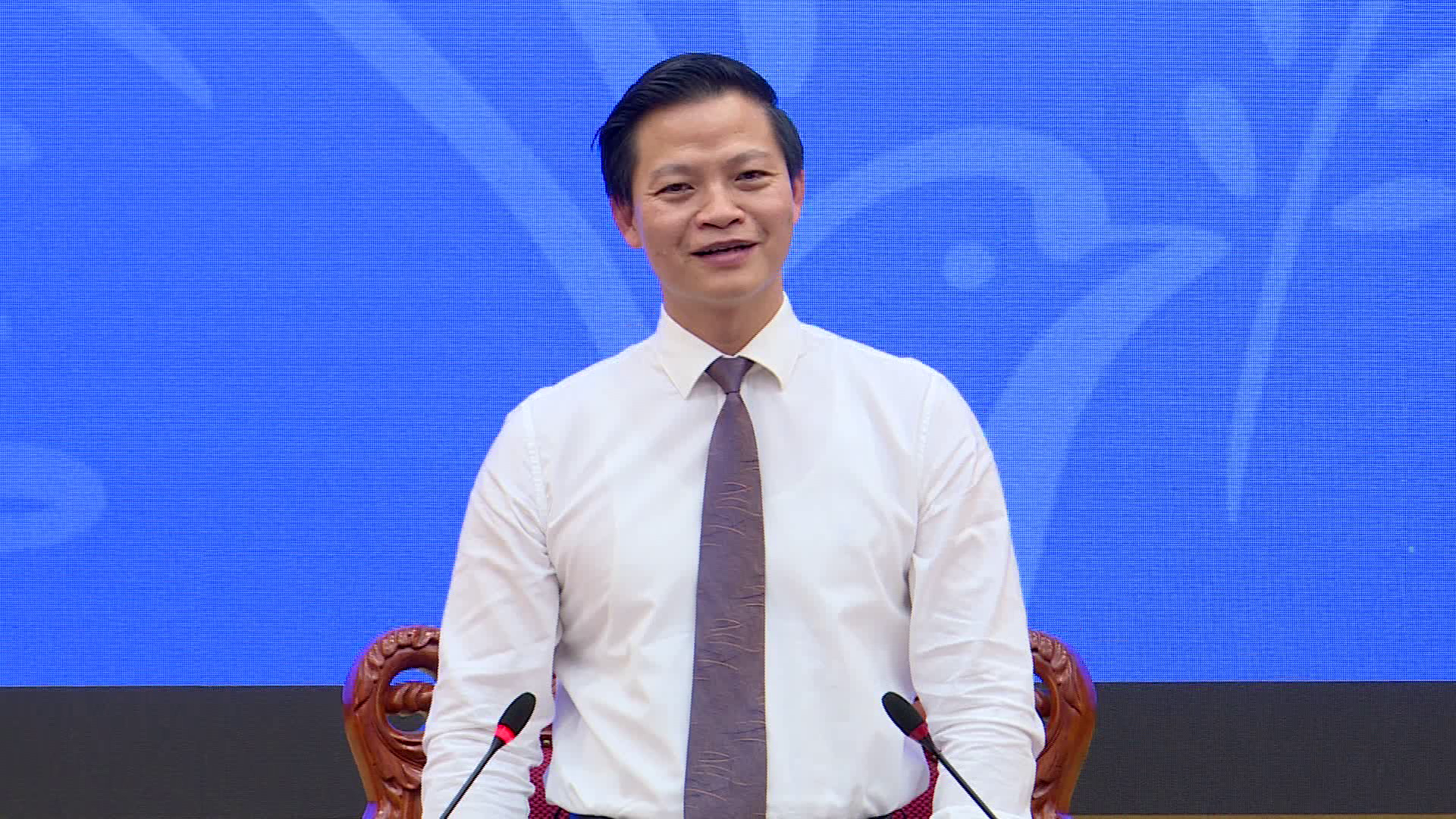 hoi_nghi_truc_tuyen_thu_tuong_doi_thoai_voi_phu_nu_ok(6)