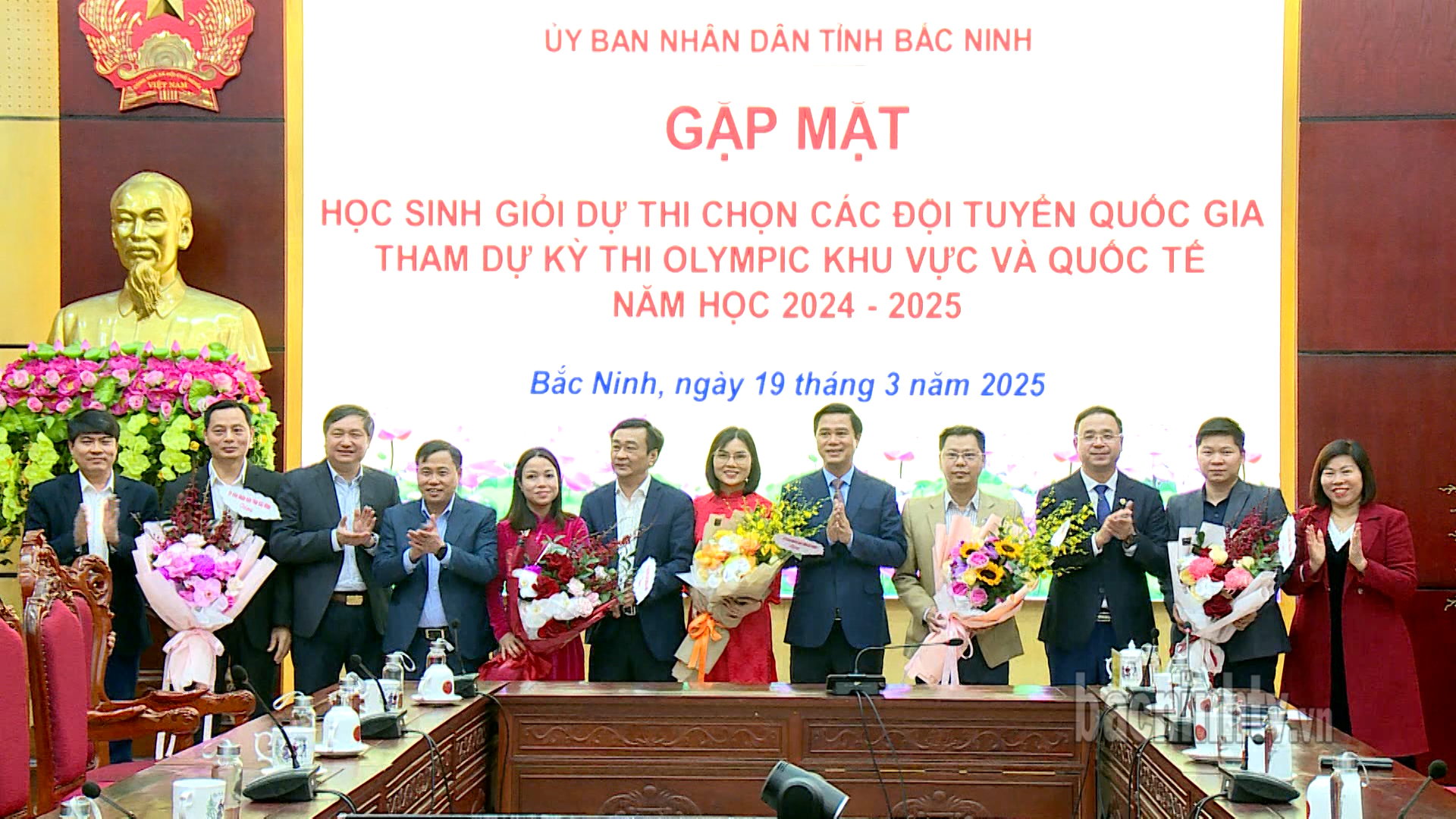 pct_tang_hoa_thay_co_giao