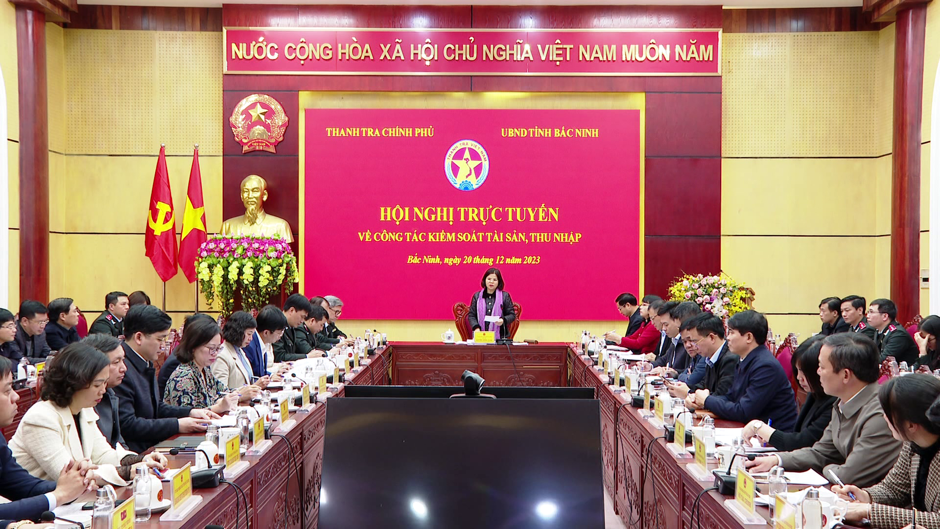 Hoi_nghi_ke_khai_tai_san(5).png
