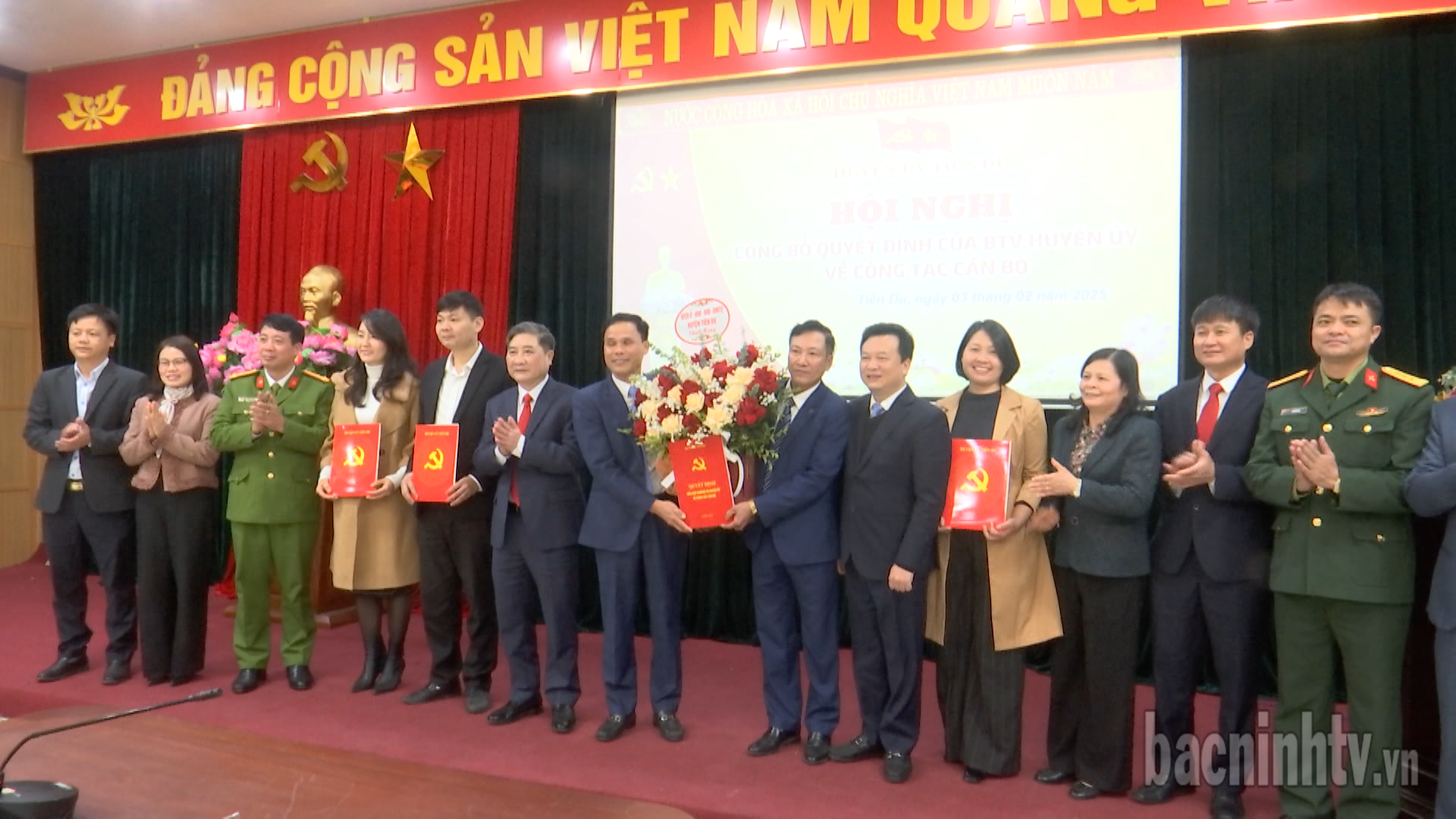 trao_qd_bo_nhiem_tien_du