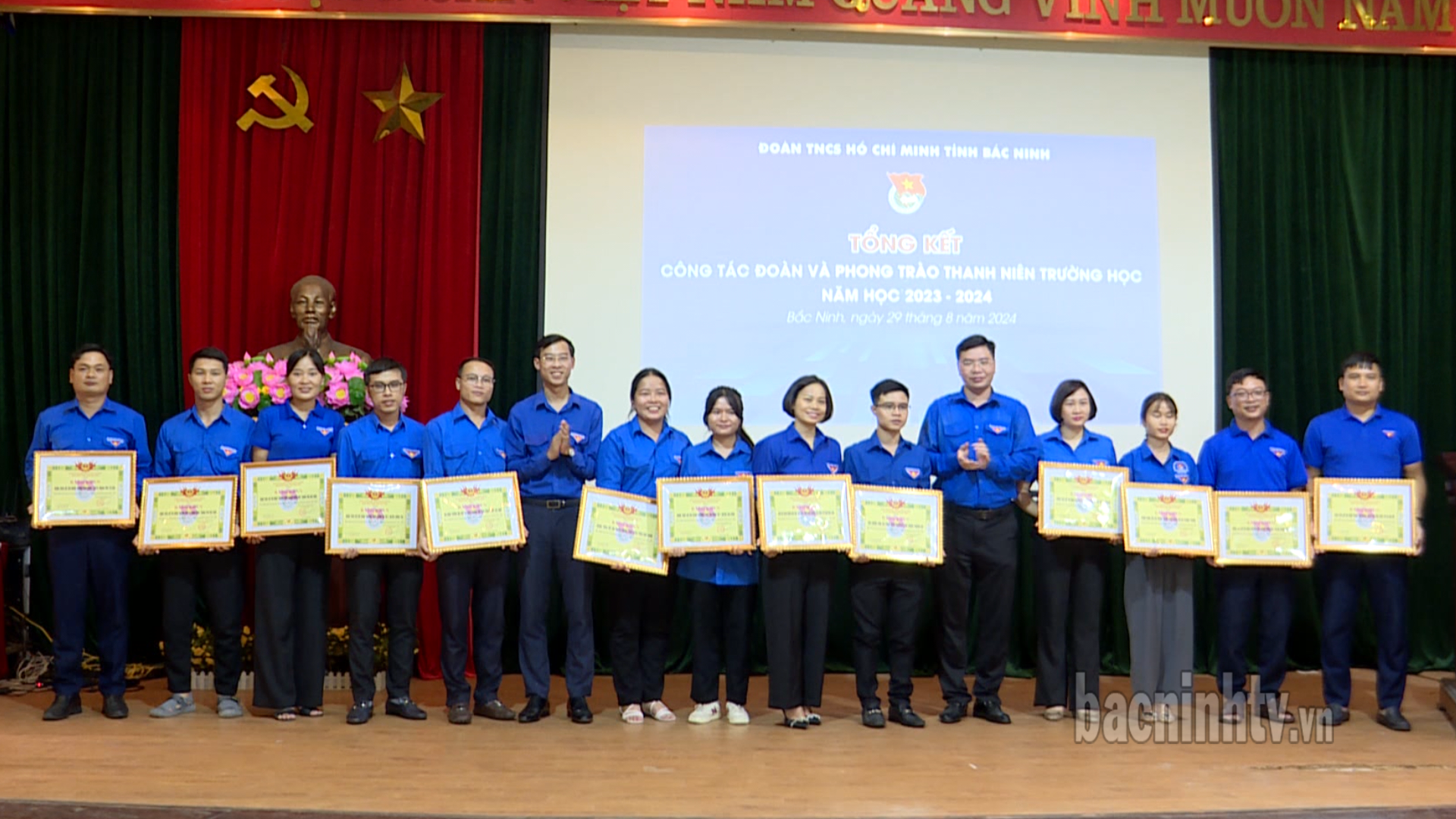 khen_ca_nhan_xuat_sac
